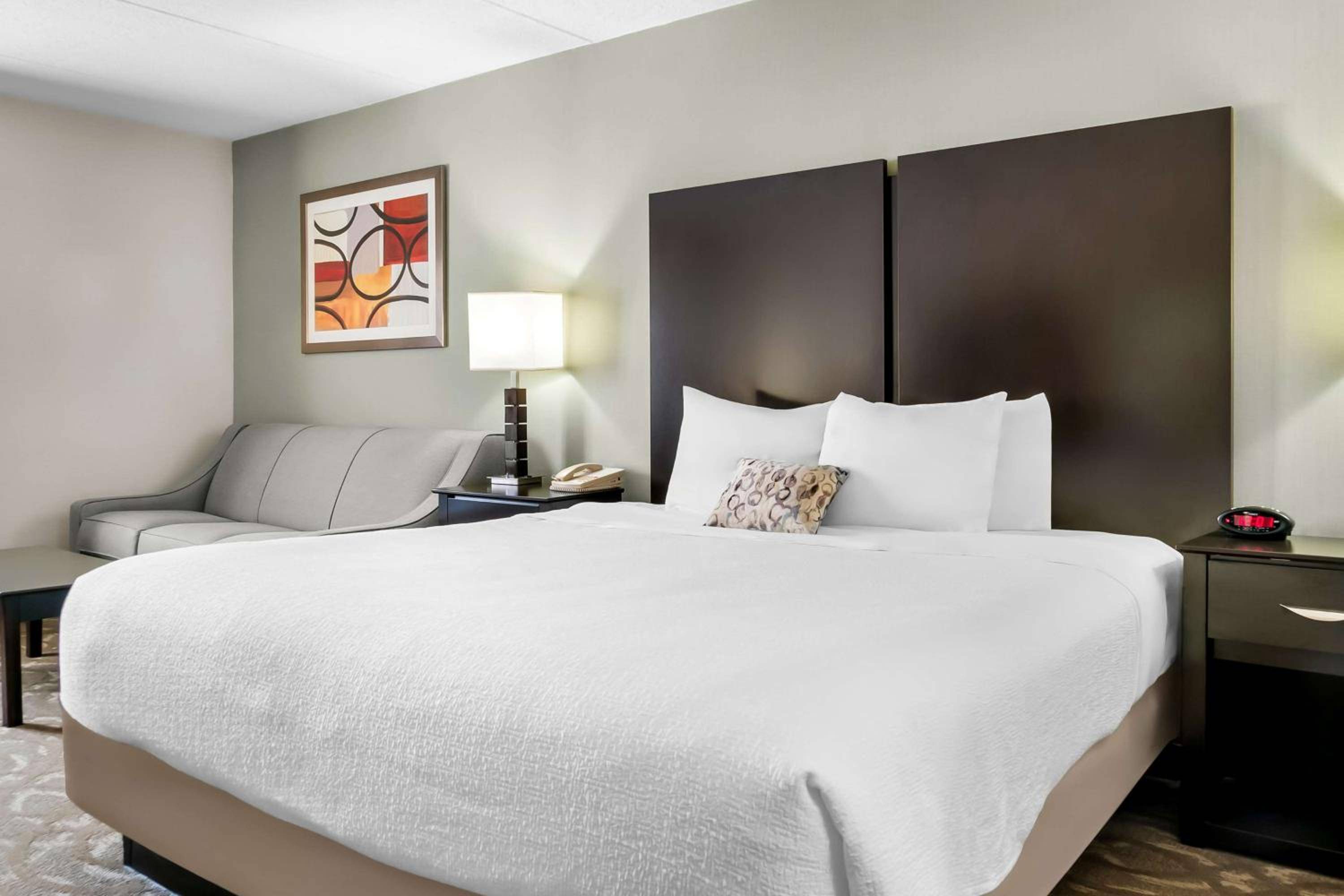 Best Western Okemos/East Lansing Hotel & Suites