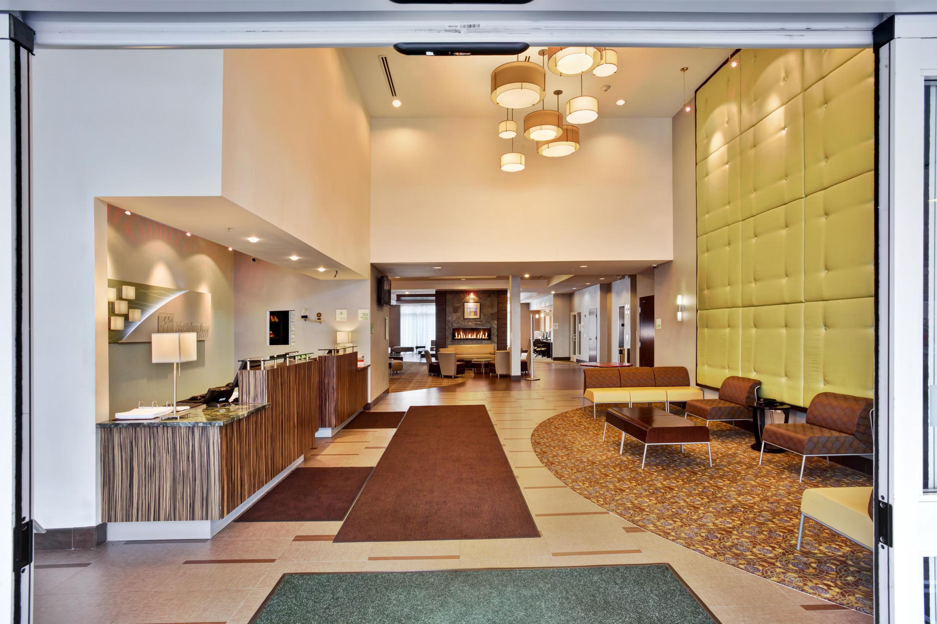 Holiday Inn Detroit Metro Airport by IHG