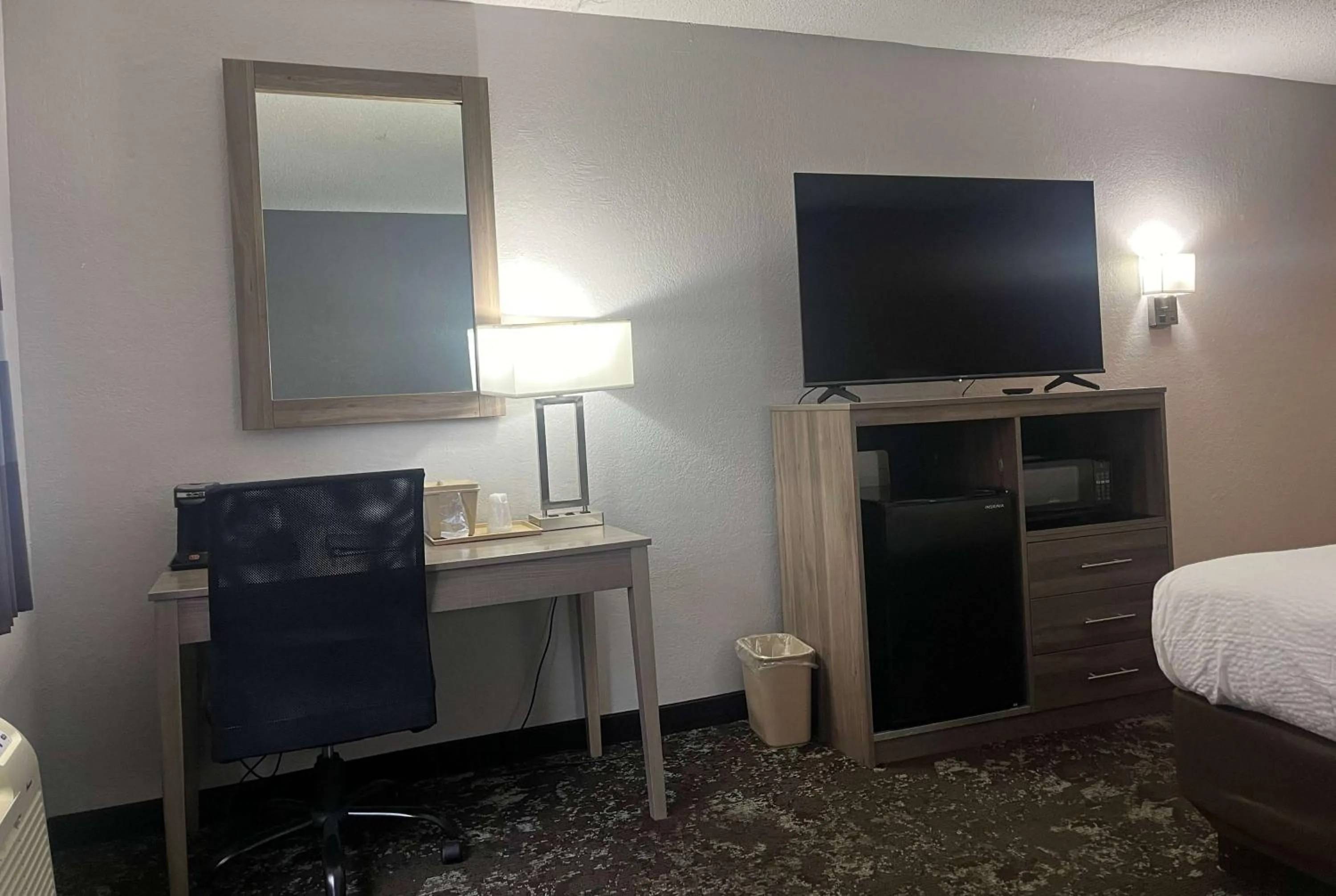 Ramada by Wyndham Cedar Rapids South