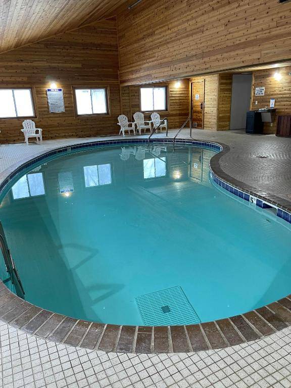 Super 8 by Wyndham Shakopee