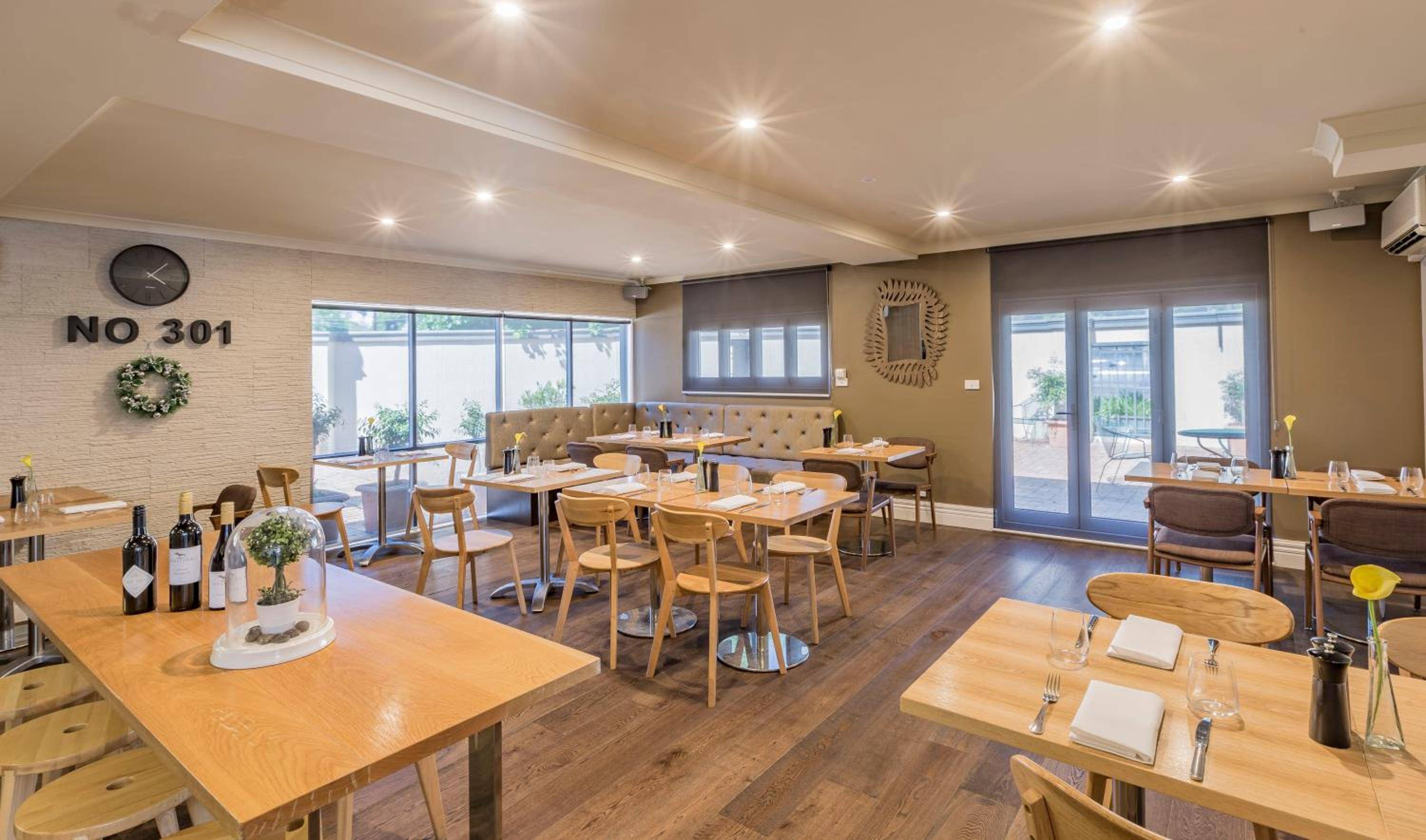 The Waverley International Hotel