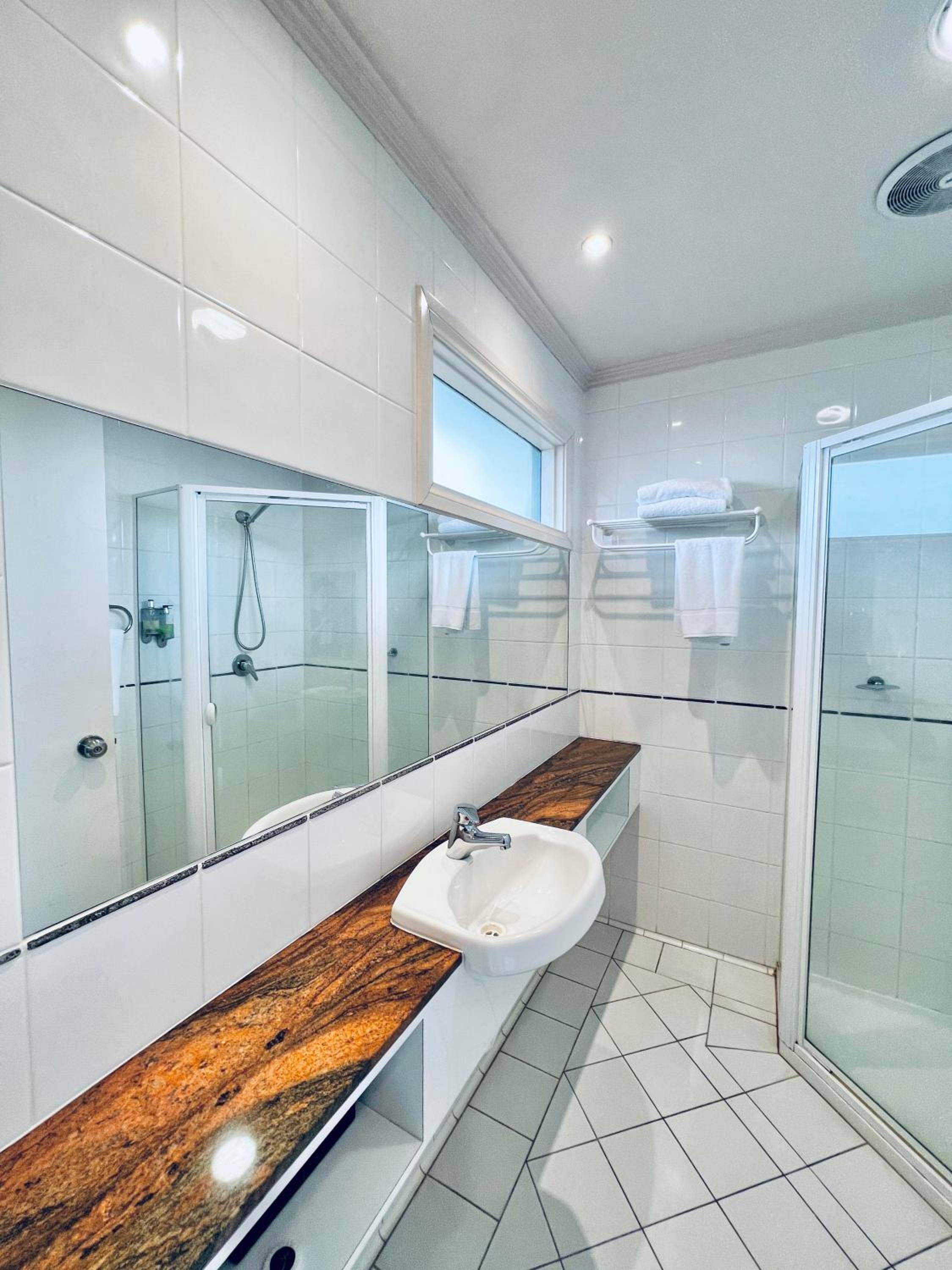 The Waverley International Hotel