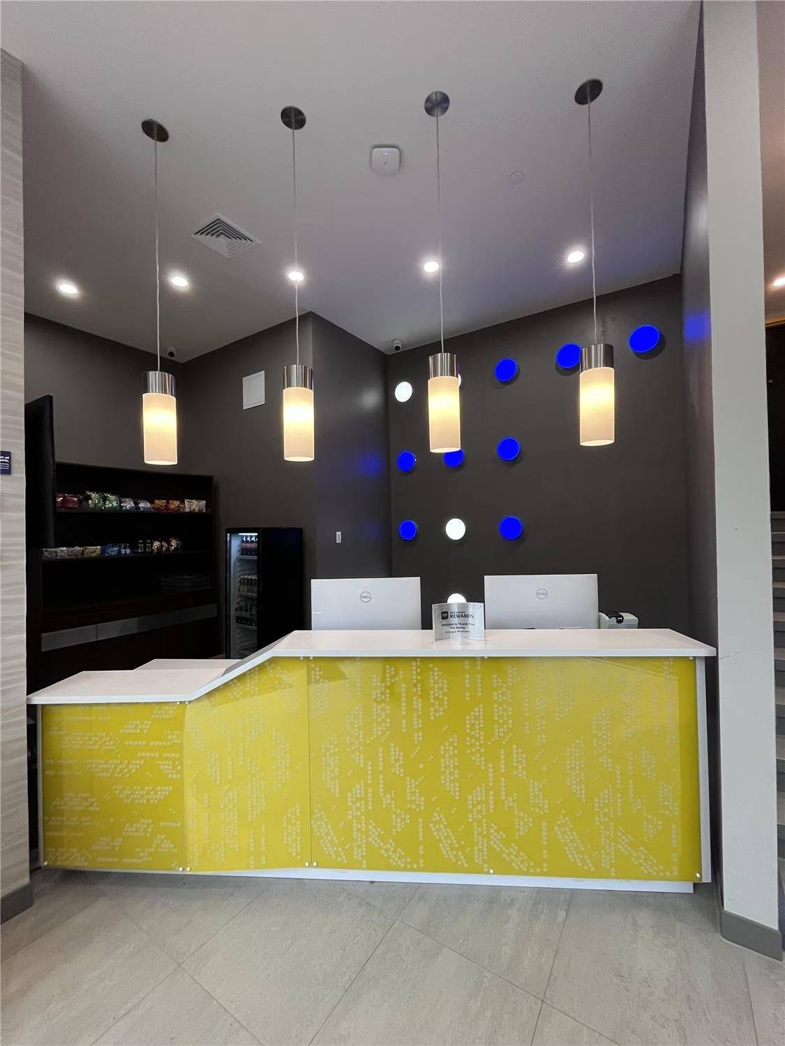 GLō Best Western Bronx NYC