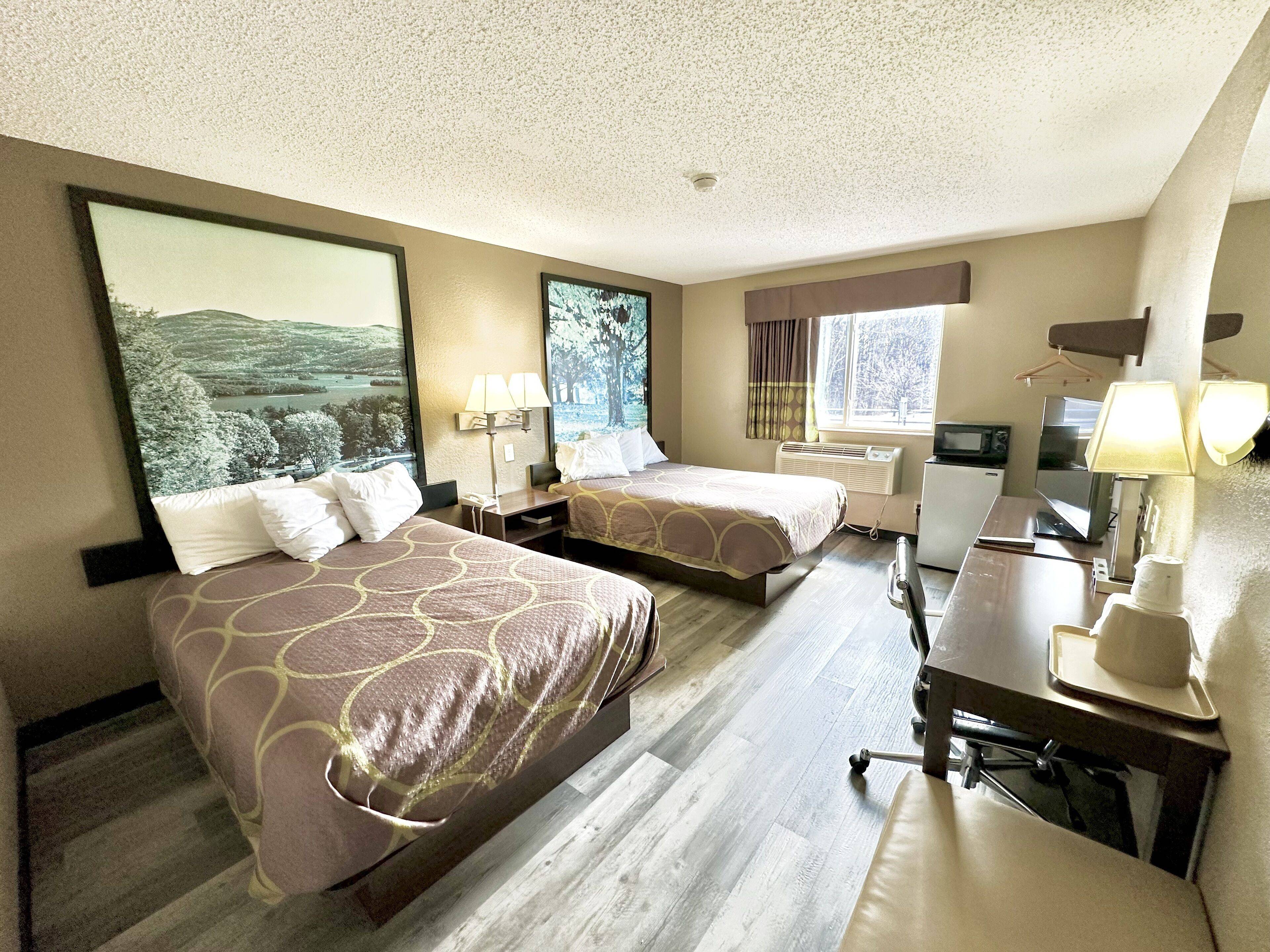 Super 8 by Wyndham Latham/Albany Airport