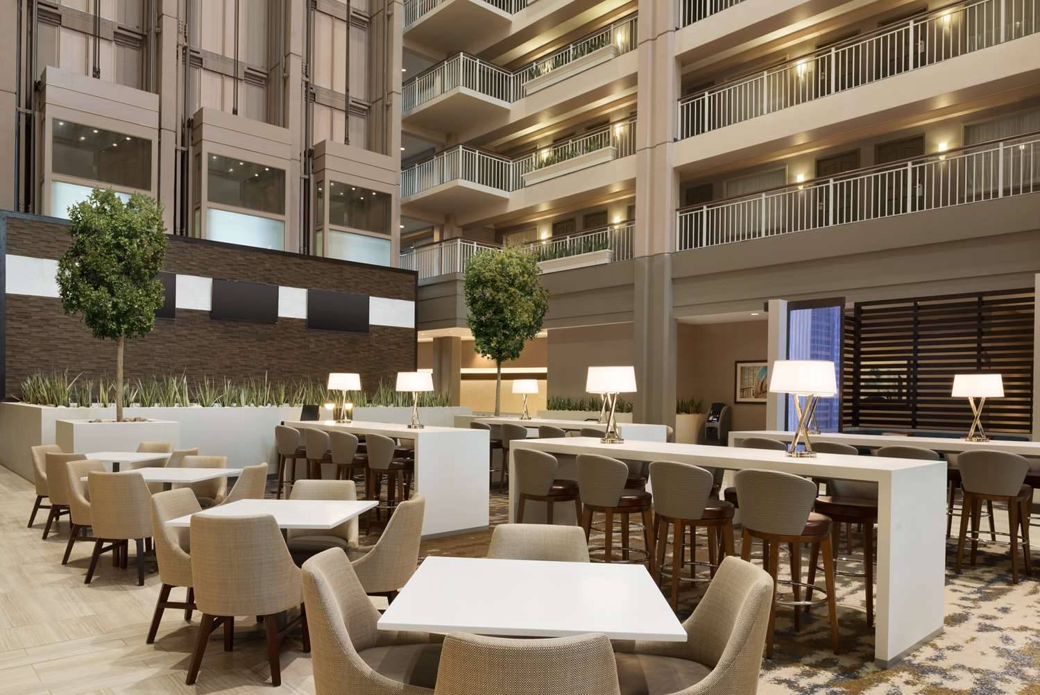 Embassy Suites by Hilton Chicago Lombard Oak Brook