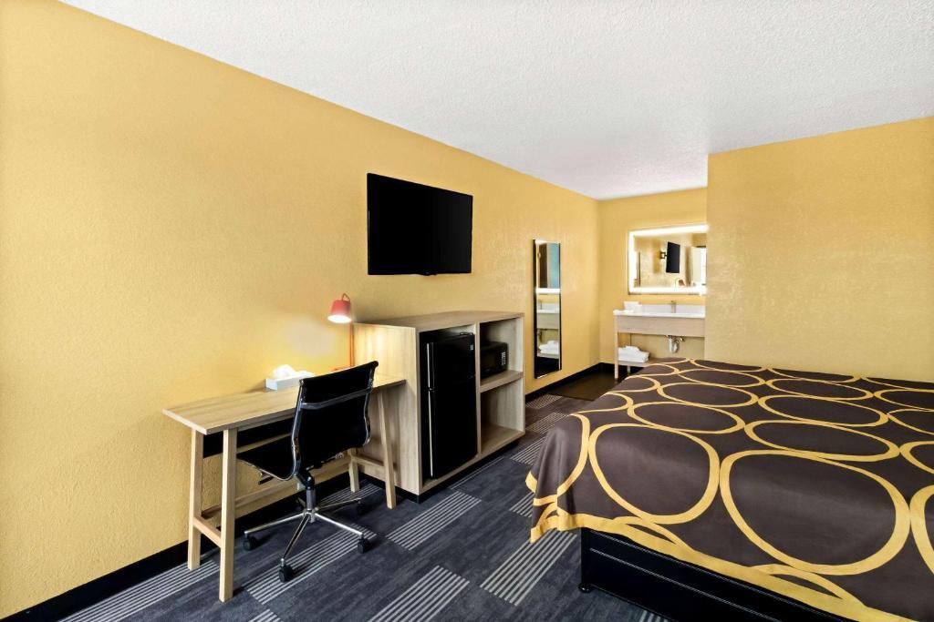 Super 8 by Wyndham Vandalia/Dayton International Airport