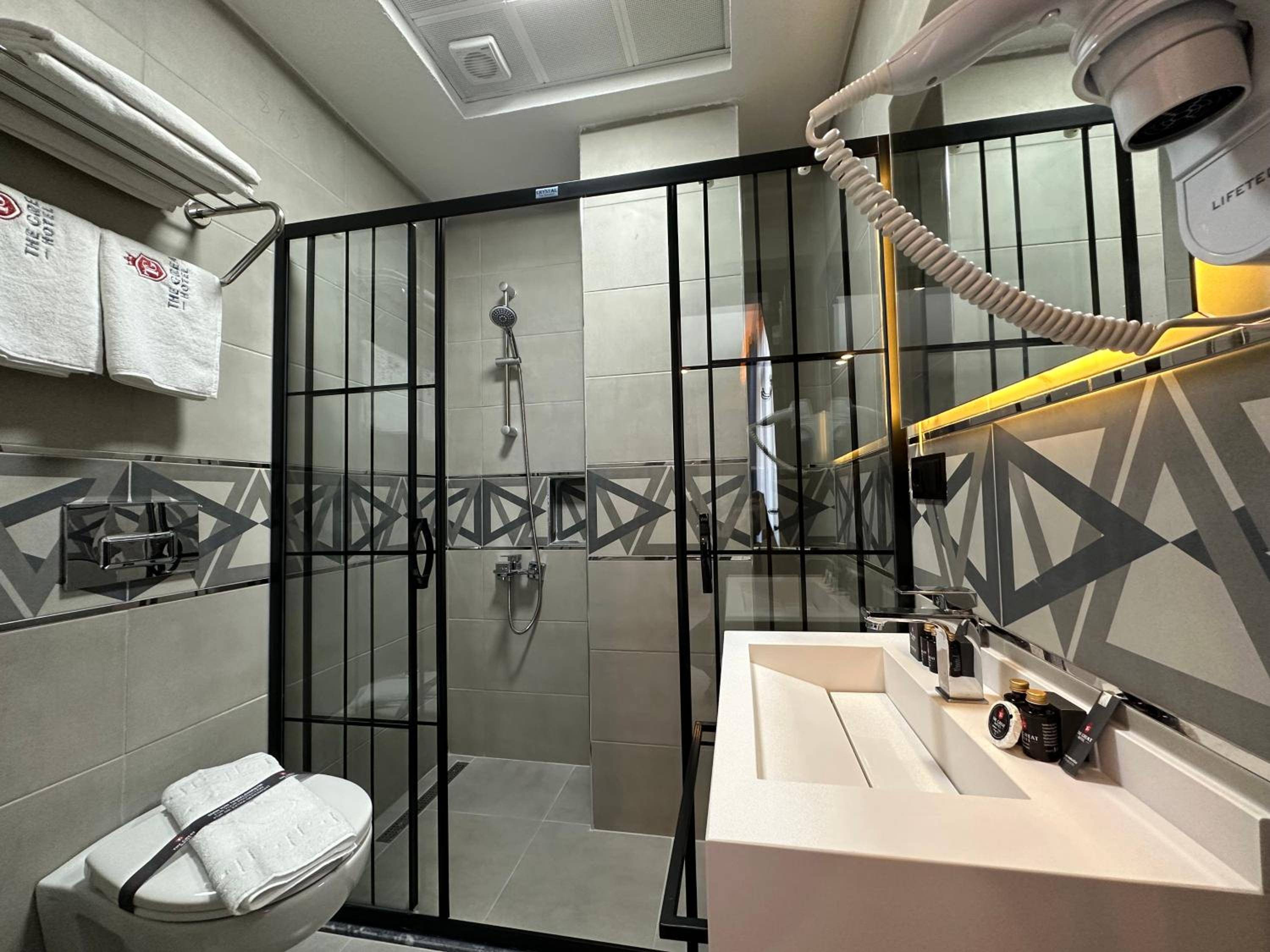 The Great Airport Hotel