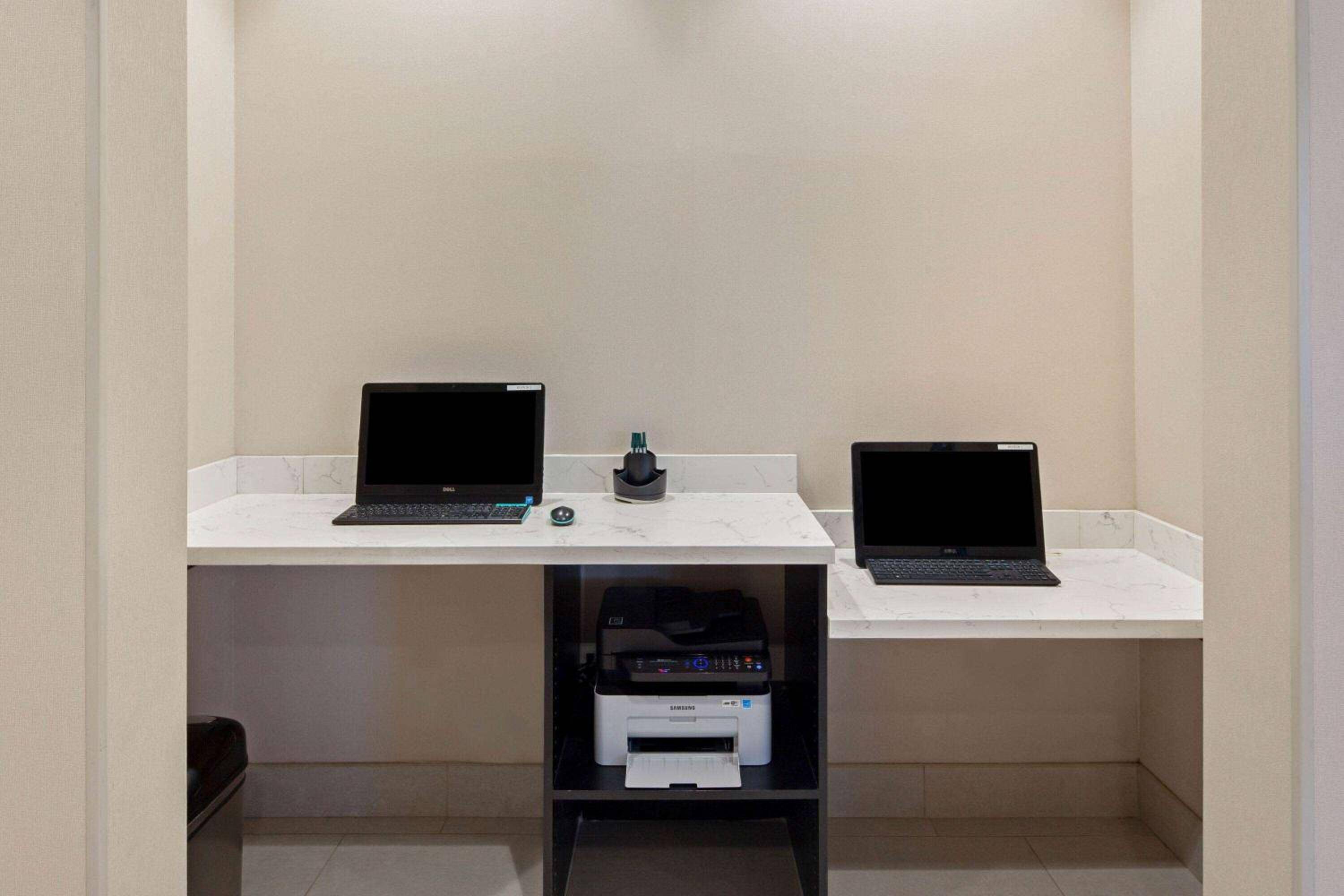 La Quinta Inn & Suites by Wyndham Morgan Hill-San Jose South