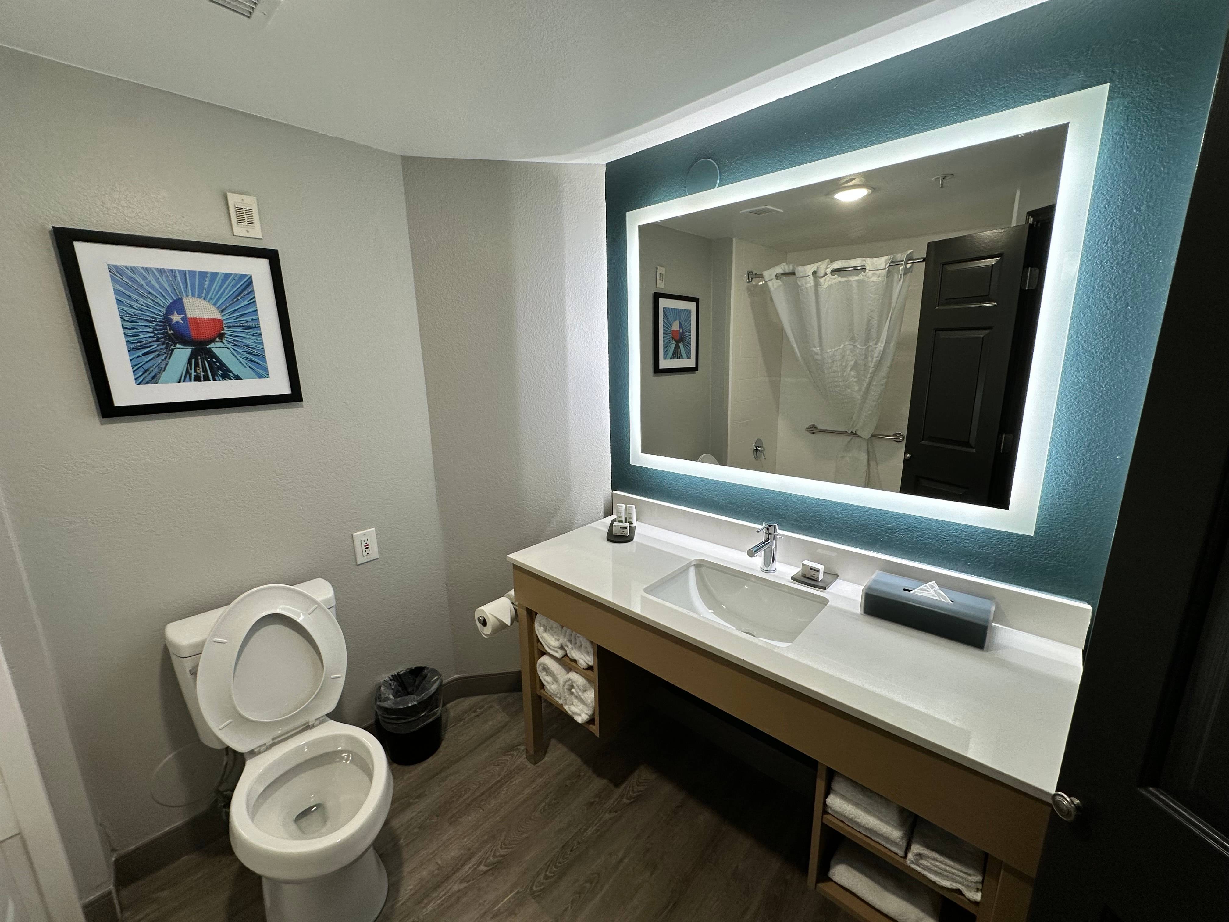 LaQuinta By Wyndham Dallas Arlington South