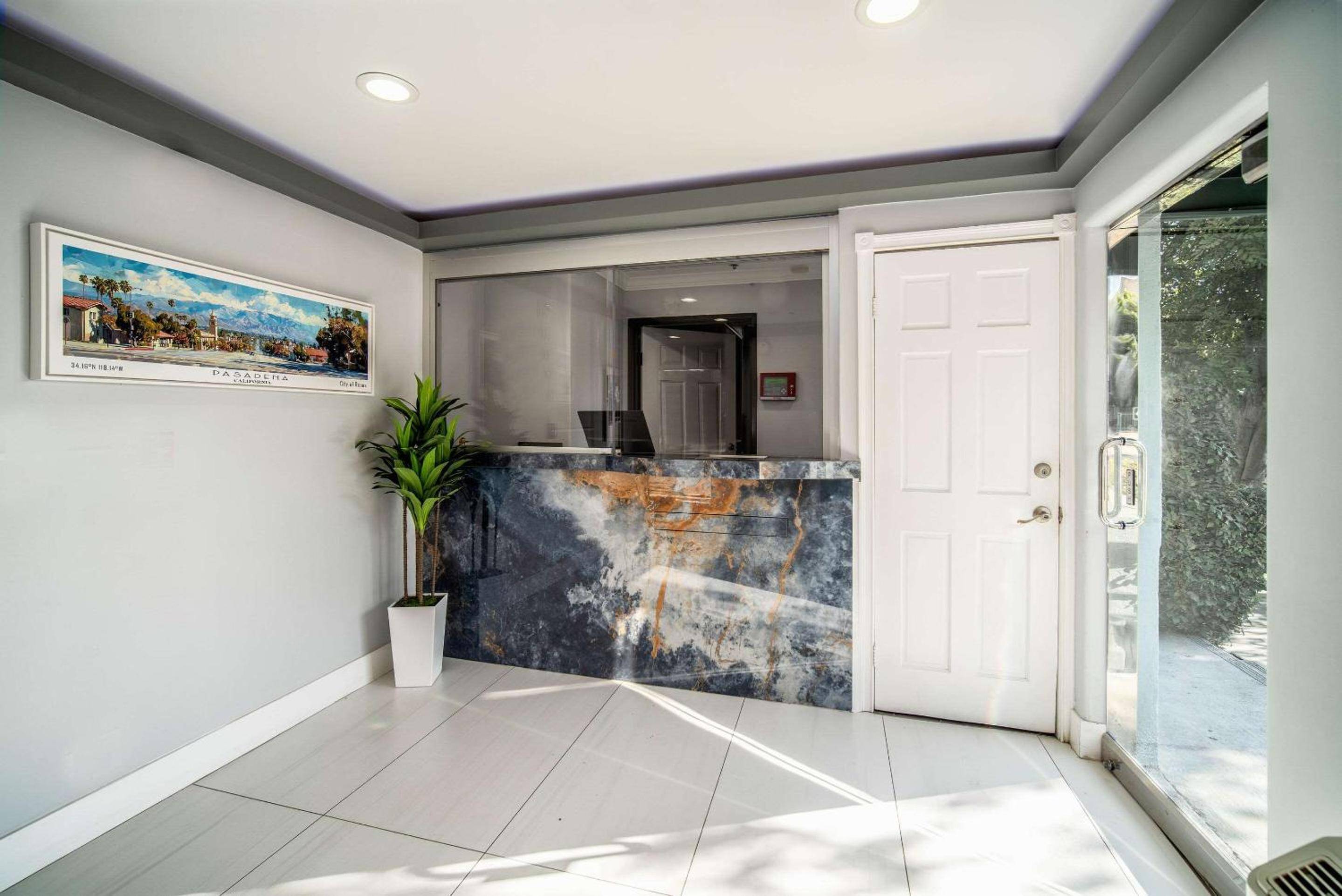 Rodeway Inn & Suites Pasadena