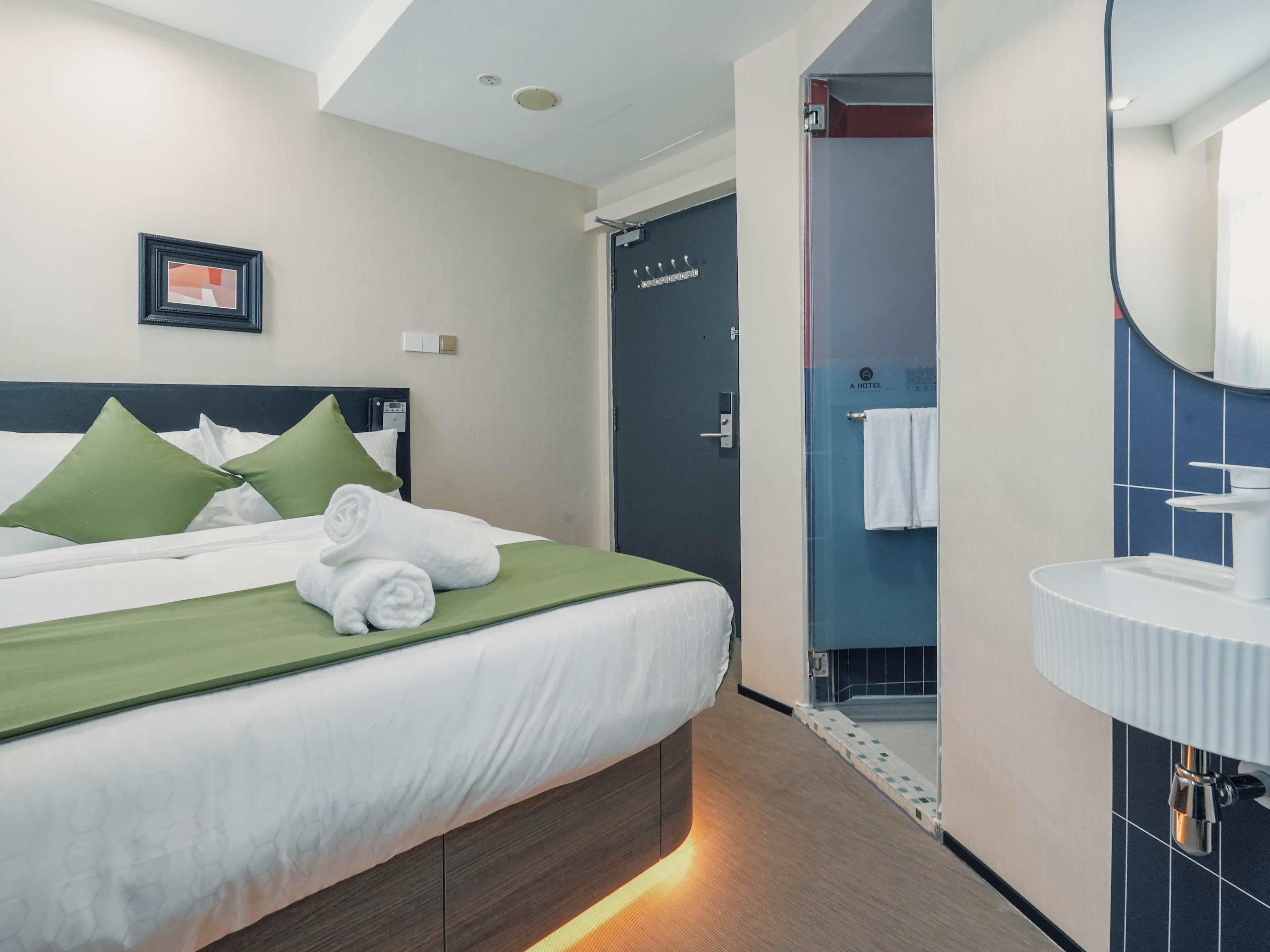 A Hotel Chinatown, Newly Renovated