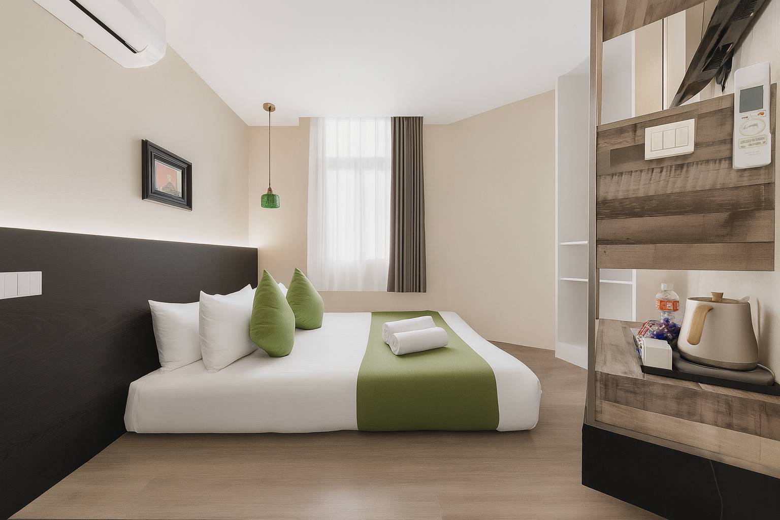 A Hotel Chinatown, Newly Renovated