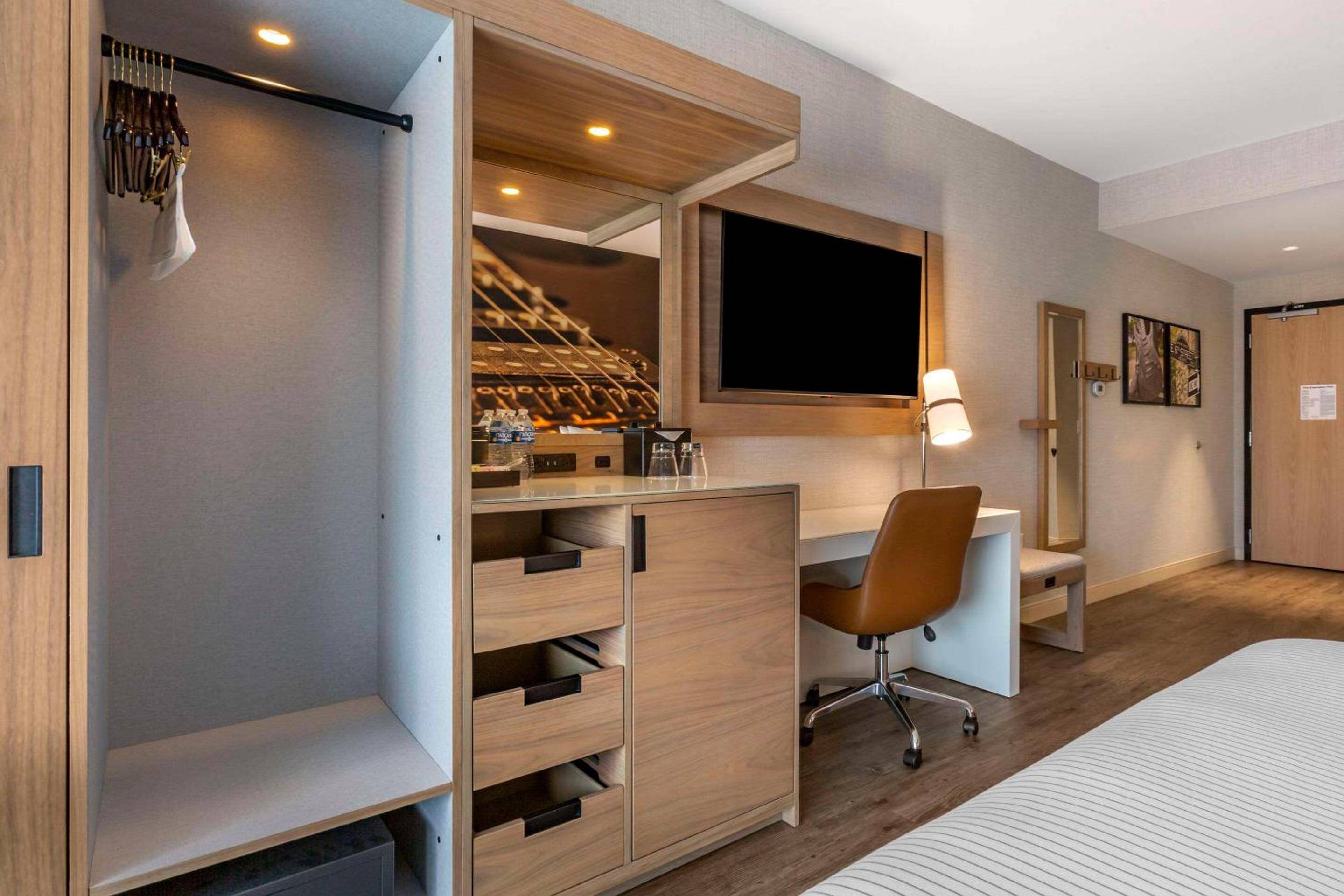 Cambria Hotel Austin Airport