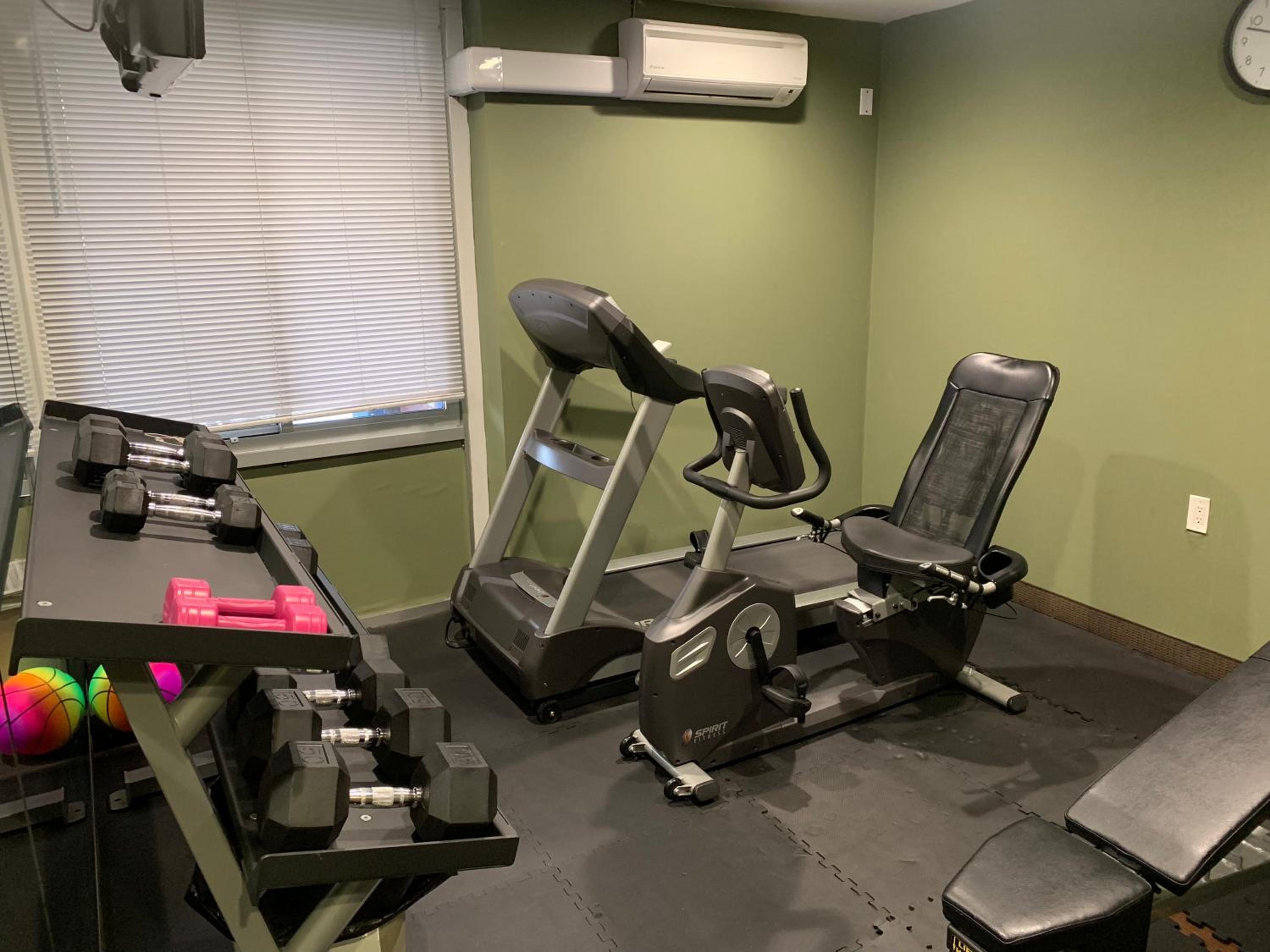 Days Inn by Wyndham Brooklyn Borough Park