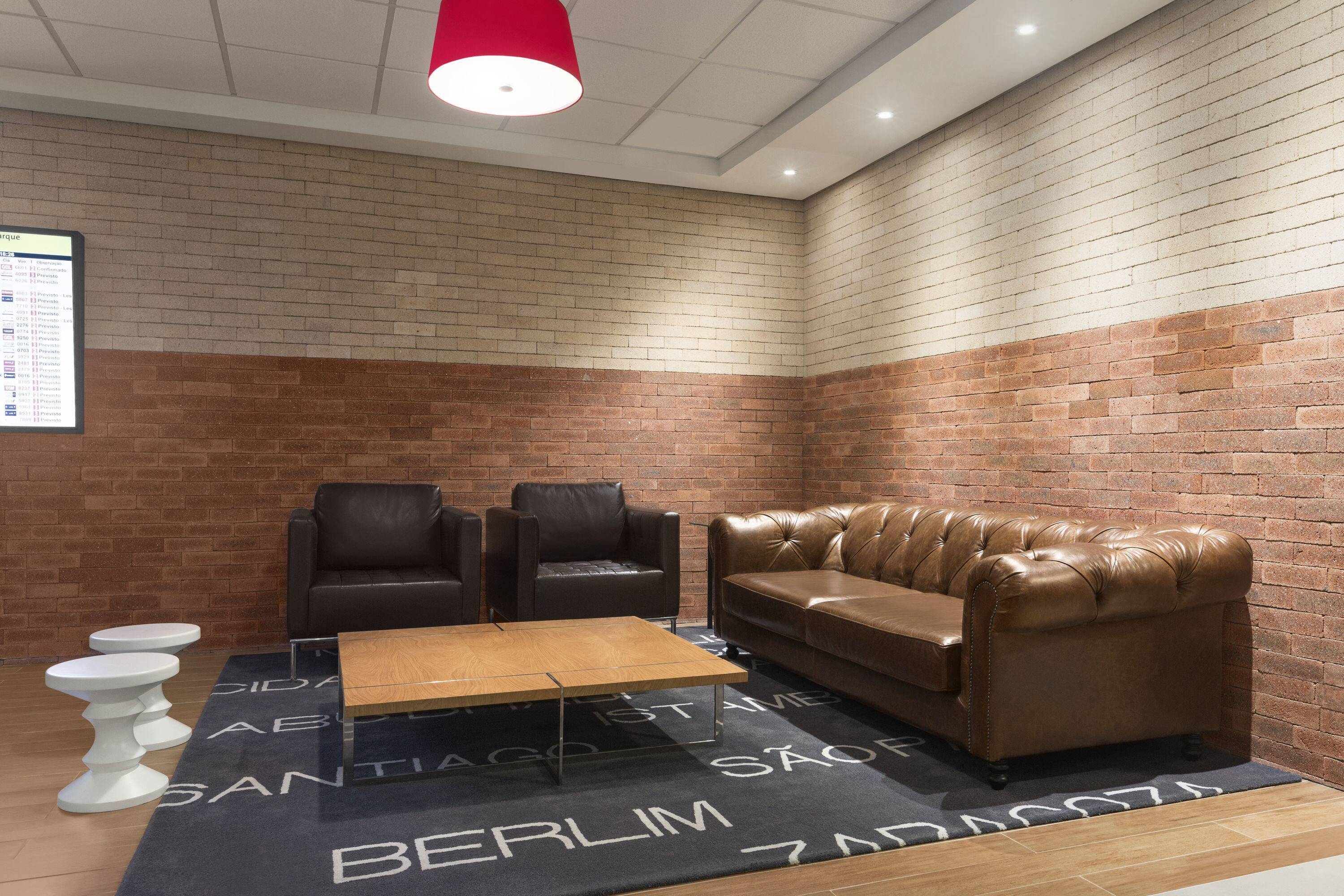 TRYP BY WYNDHAM São Paulo Airport - Hotel de Transito Terminal 3 INTERNACIONAL - Lado Ar - Área restrita á passageiros já embarcados e sem bagagens para despachar - Transit Hotel, only carry-on