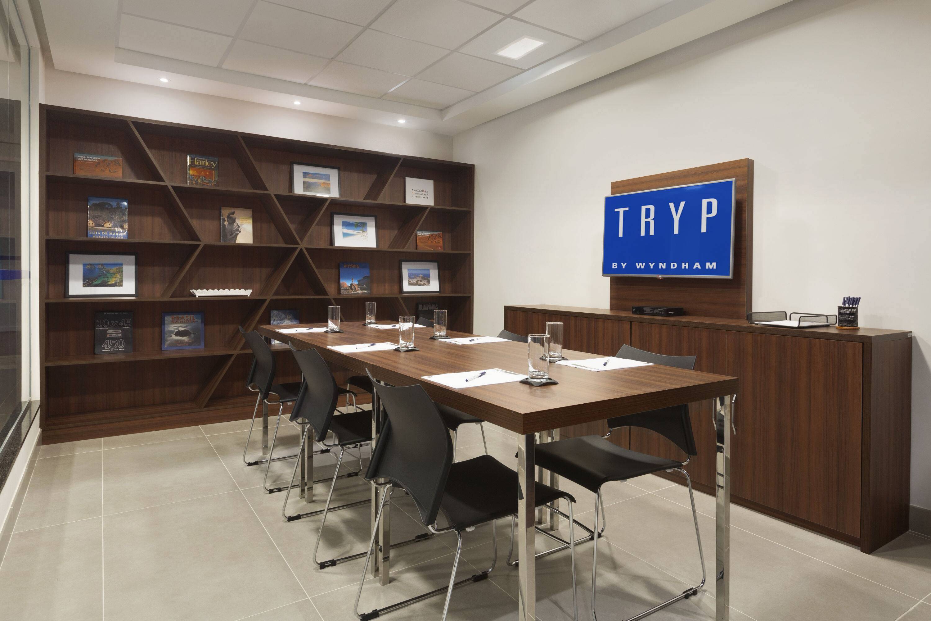 TRYP BY WYNDHAM São Paulo Airport - Hotel de Transito Terminal 3 INTERNACIONAL - Lado Ar - Área restrita á passageiros já embarcados e sem bagagens para despachar - Transit Hotel, only carry-on