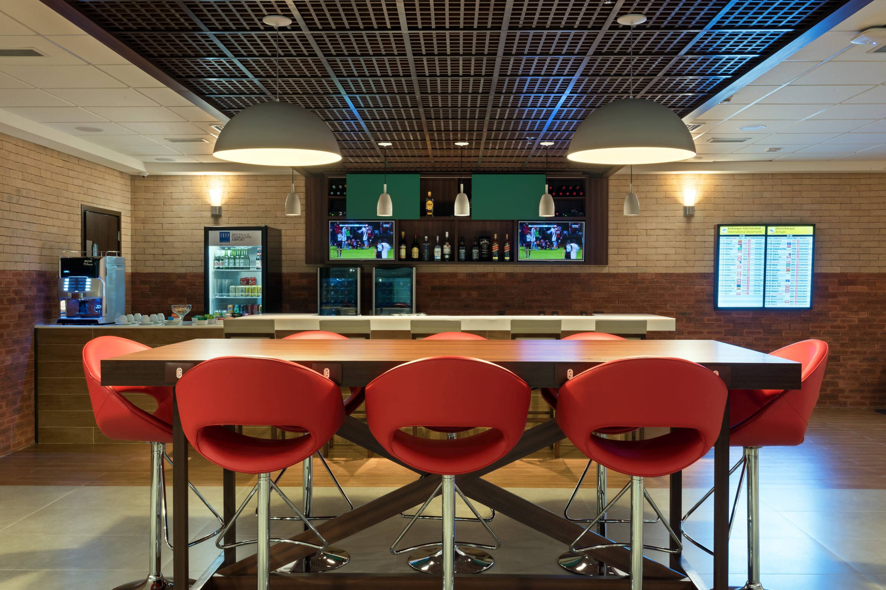 TRYP BY WYNDHAM São Paulo Airport - Hotel de Transito Terminal 3 INTERNACIONAL - Lado Ar - Área restrita á passageiros já embarcados e sem bagagens para despachar - Transit Hotel, only carry-on