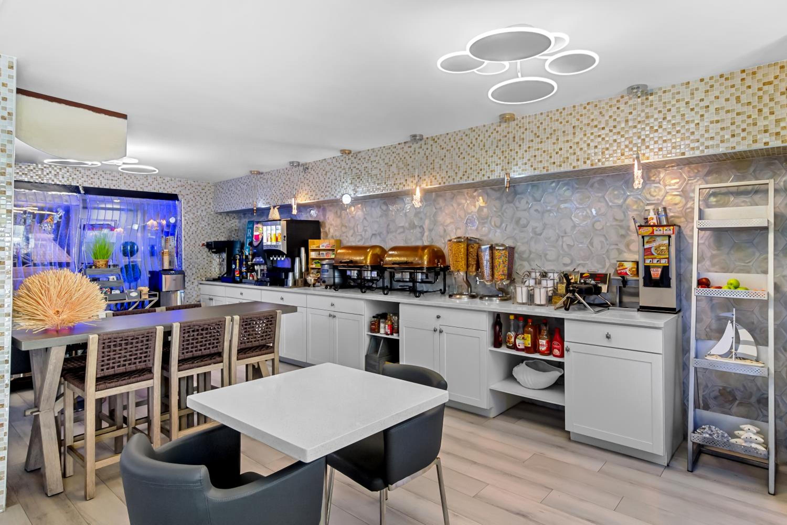 Ocean Sands Beach Boutique Inn