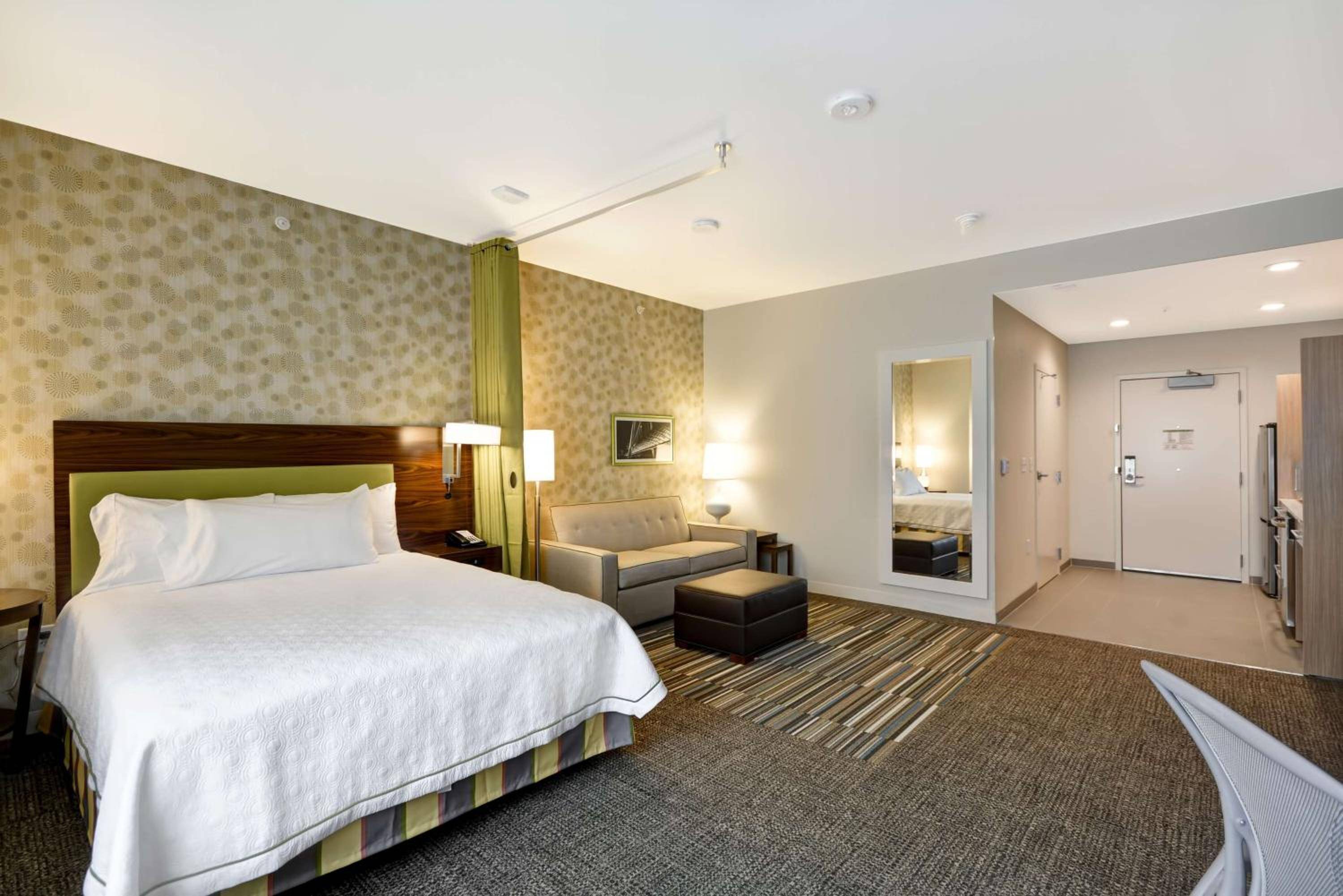 Home2 Suites by Hilton Dallas Downtown at Baylor Scott & White