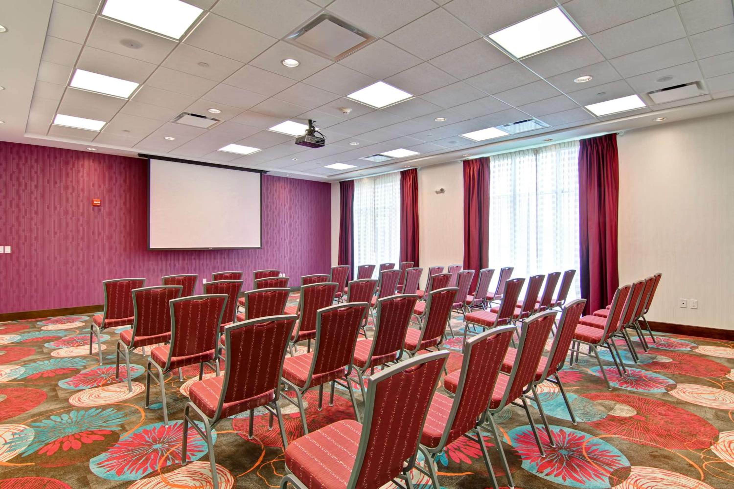 Hampton Inn & Suites Detroit/Troy