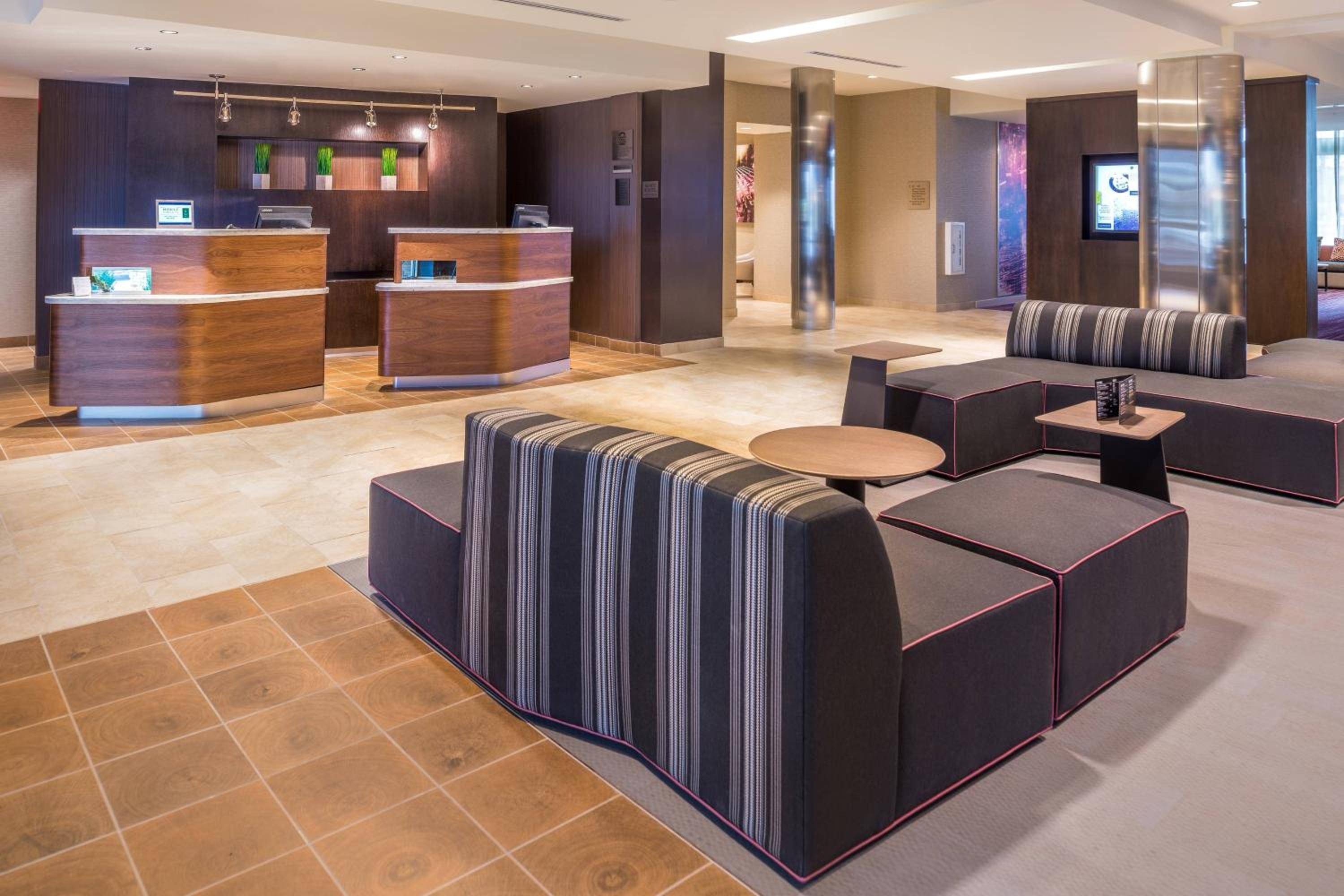 Courtyard by Marriott Detroit Farmington