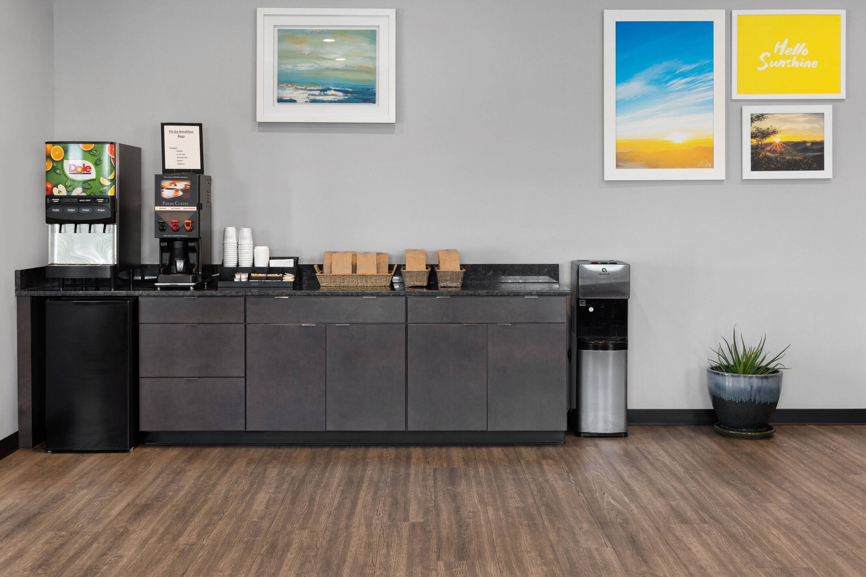 Days Inn by Wyndham Frederick