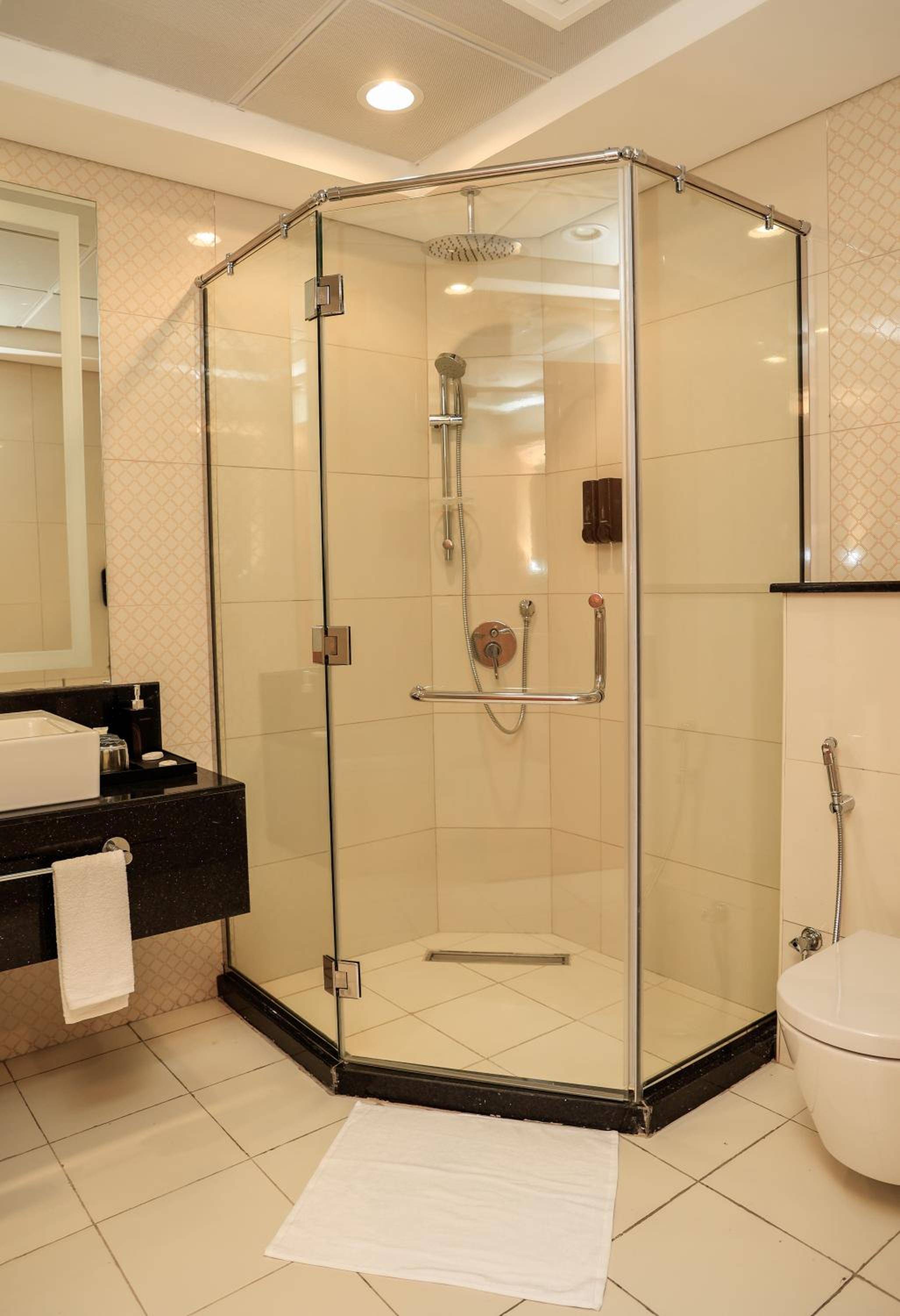 Best Western PREMIER M FOUR HOTEL