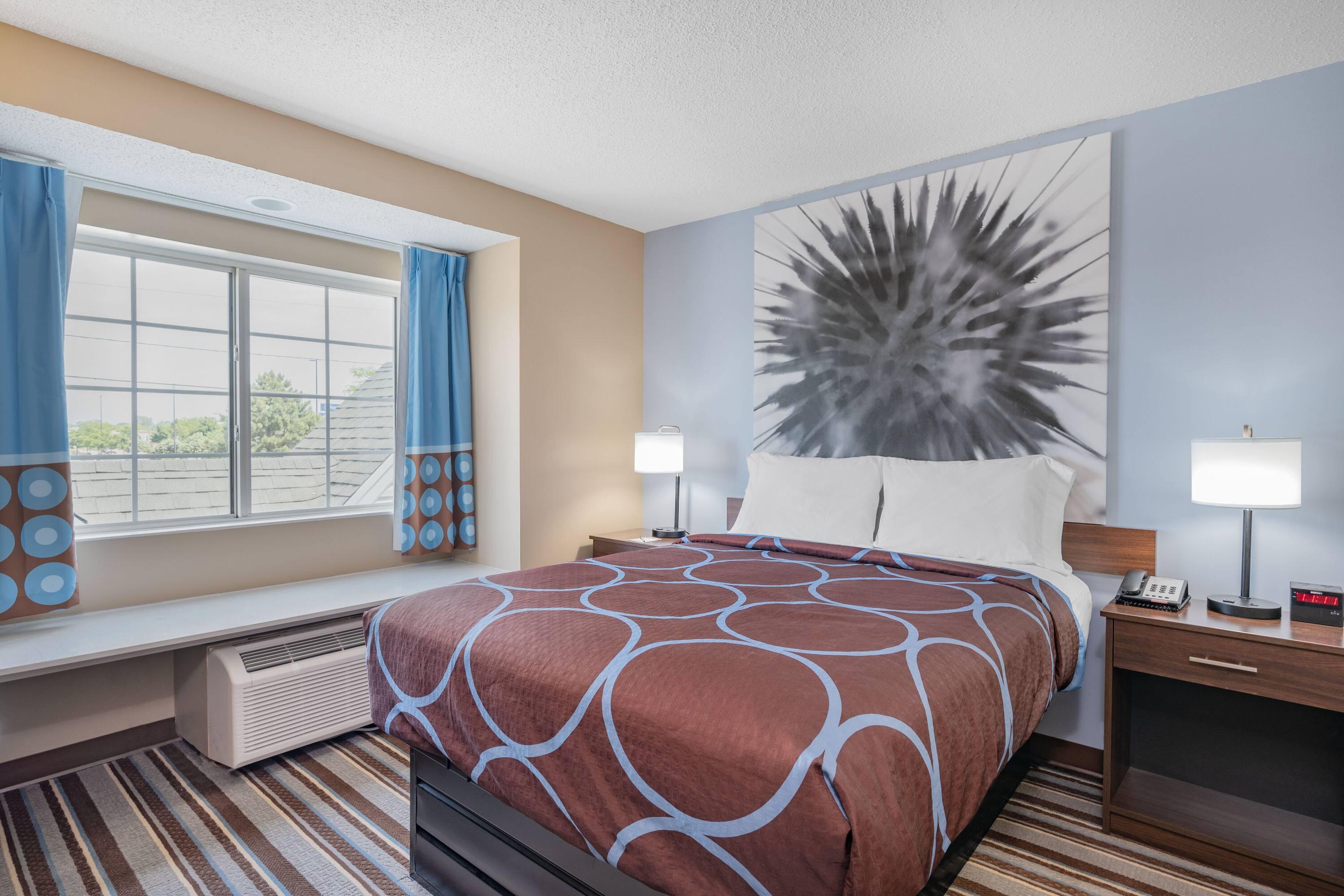 Super 8 by Wyndham Joliet