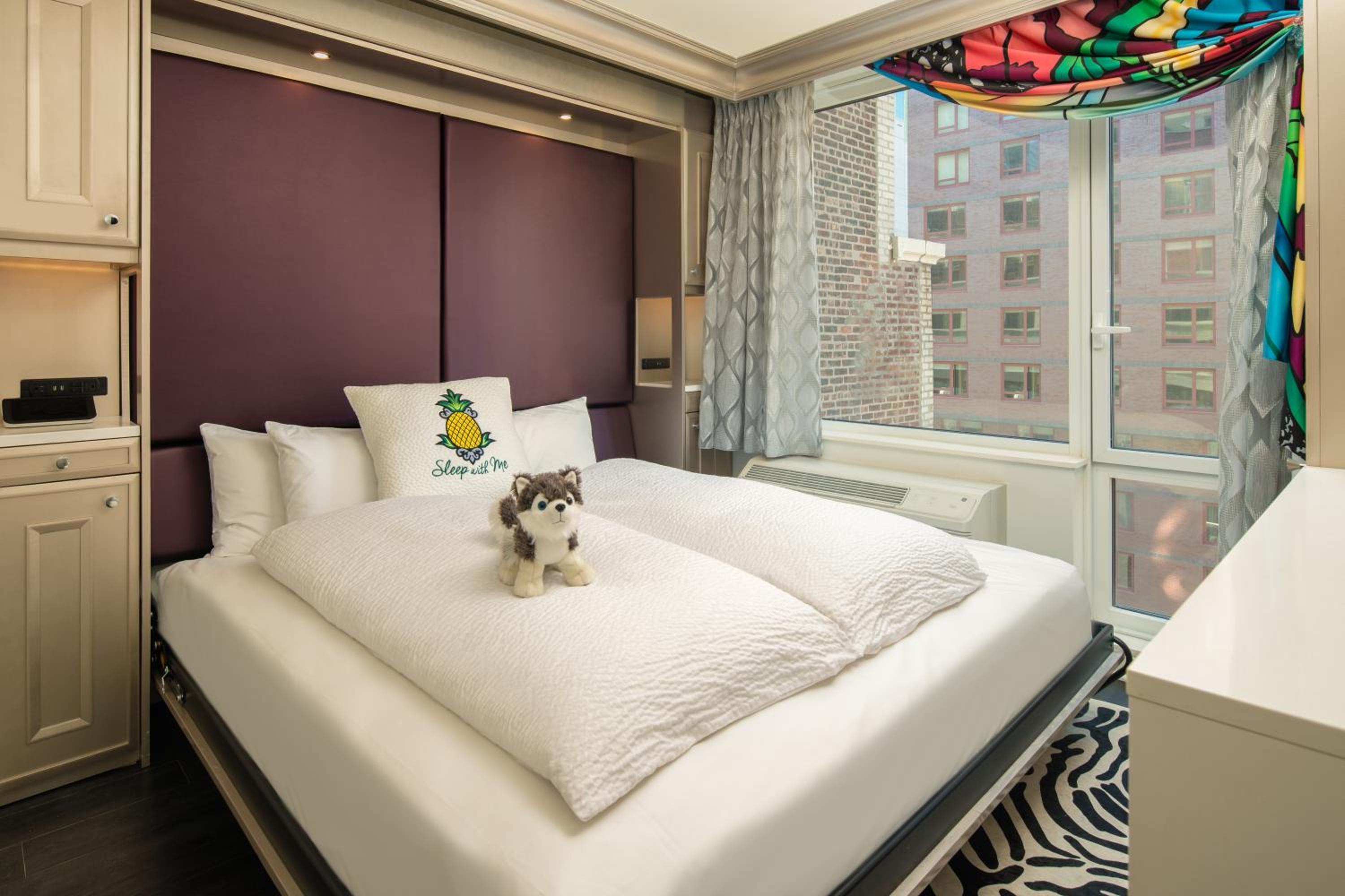 Staypineapple, An Artful Hotel, Midtown New York