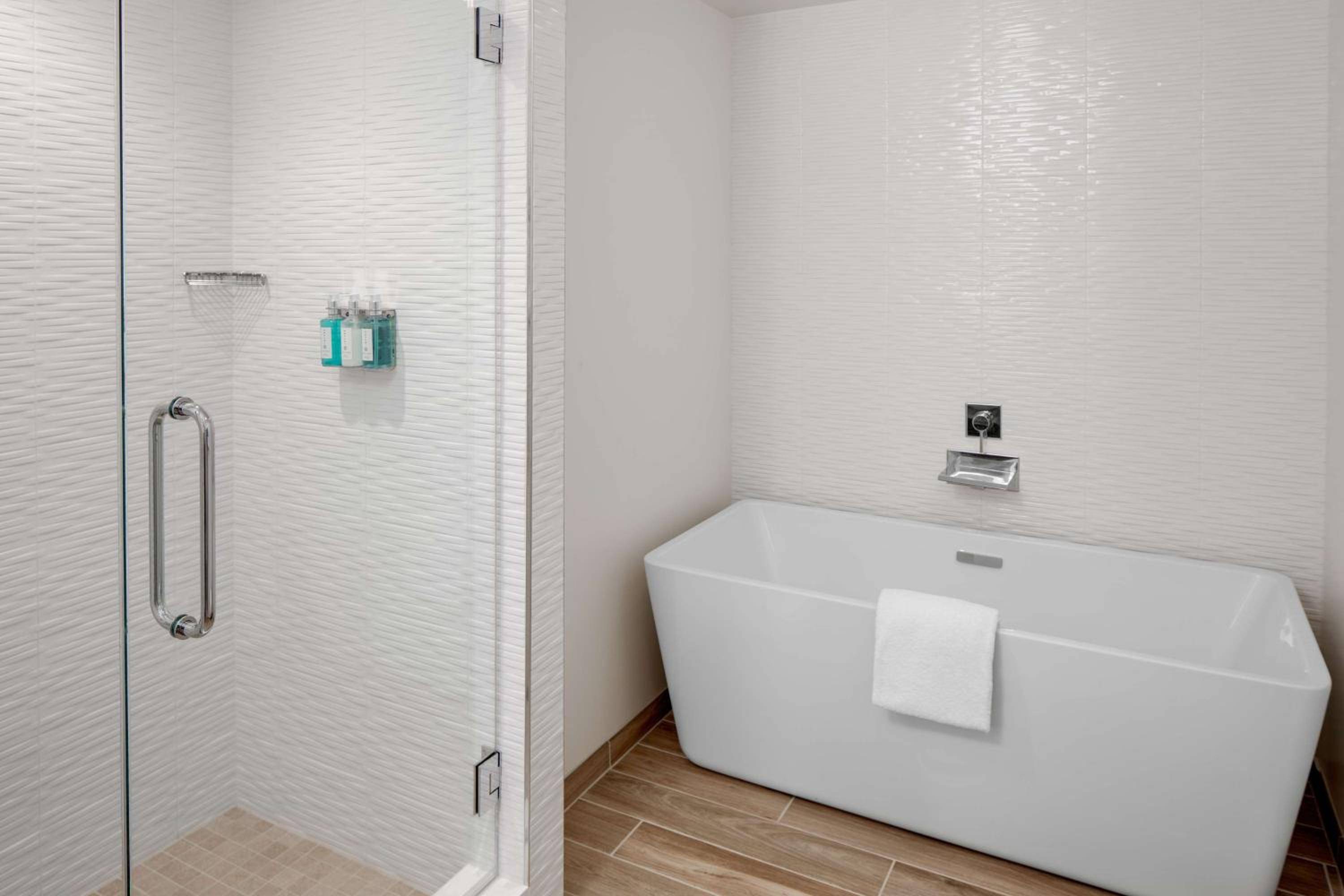 Embassy Suites by Hilton San Diego Bay Downtown