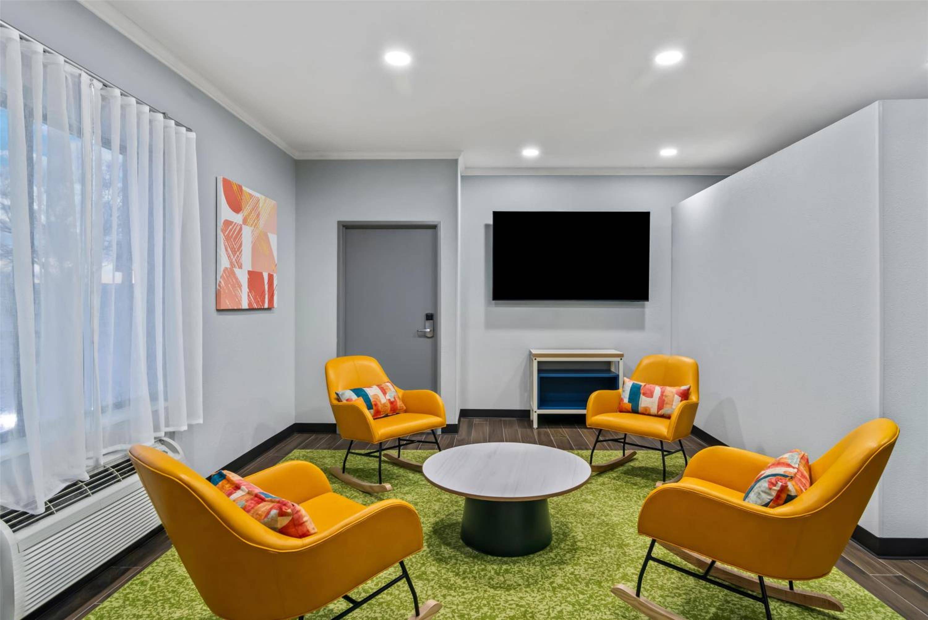 Spark By Hilton Merrillville