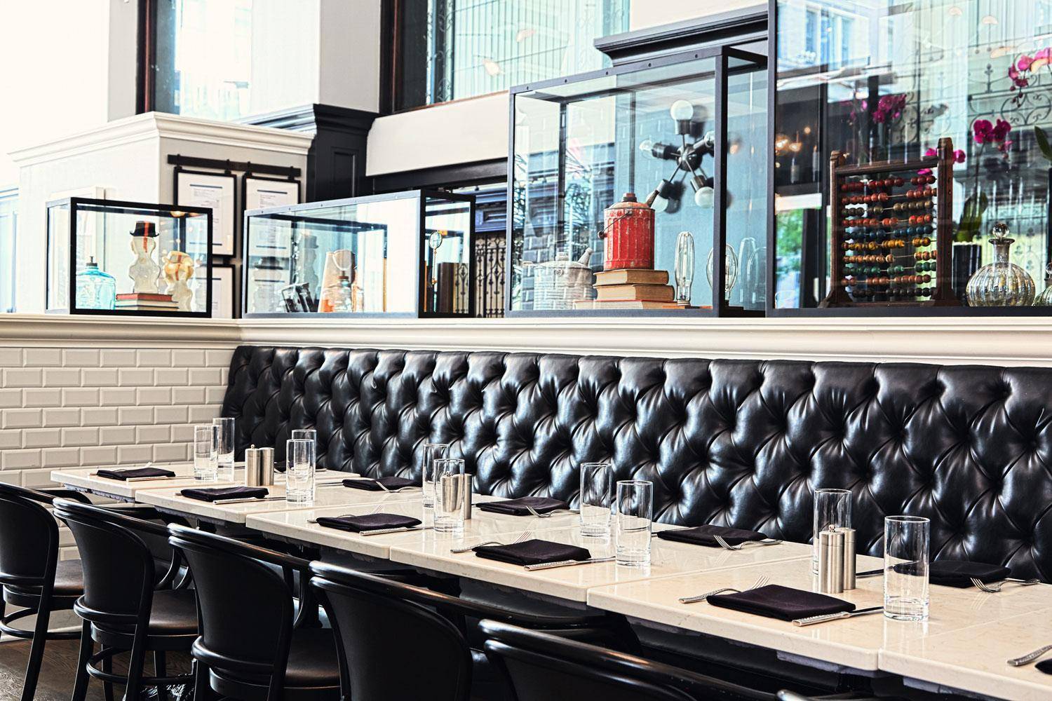 Staypineapple Chicago, An Iconic Hotel, The Loop