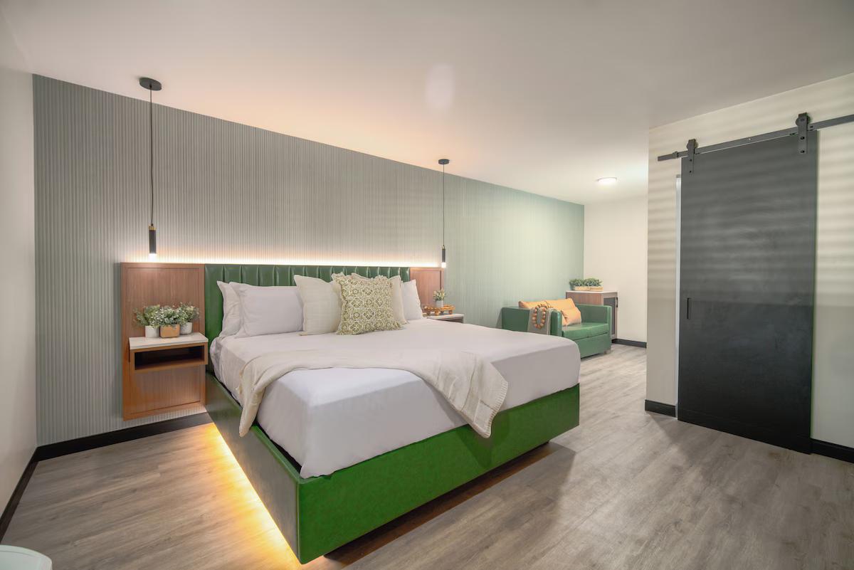 LYFE INN & SUITES by AGA- North Hollywood Universal Studios