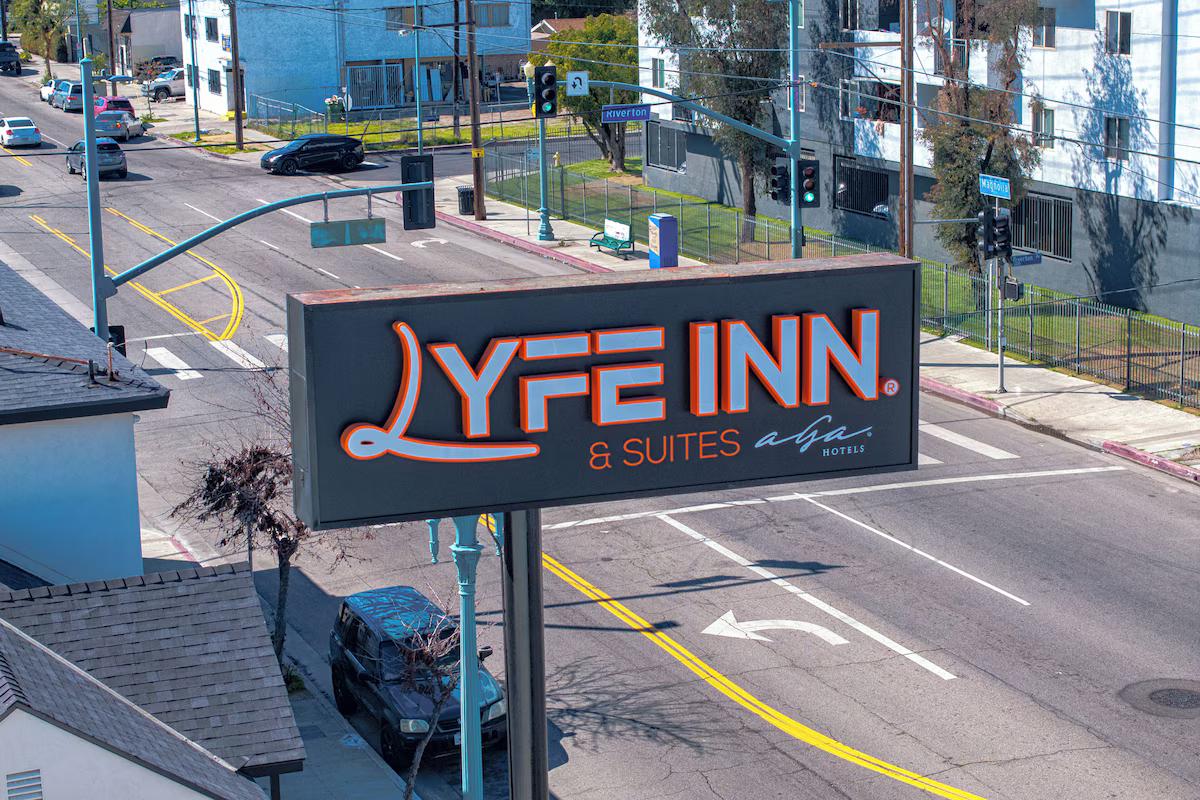 LYFE INN & SUITES by AGA- North Hollywood Universal Studios