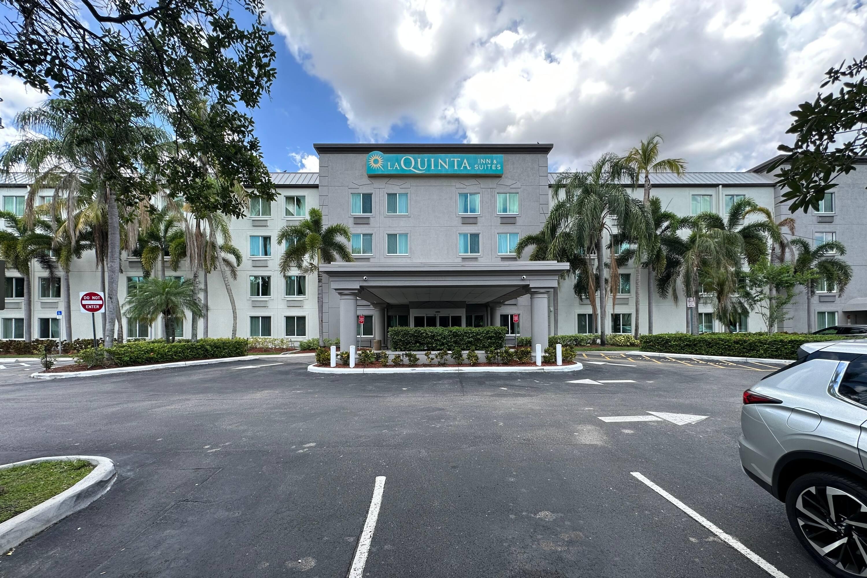 La Quinta Inn & Suites by Wyndham Sawgrass