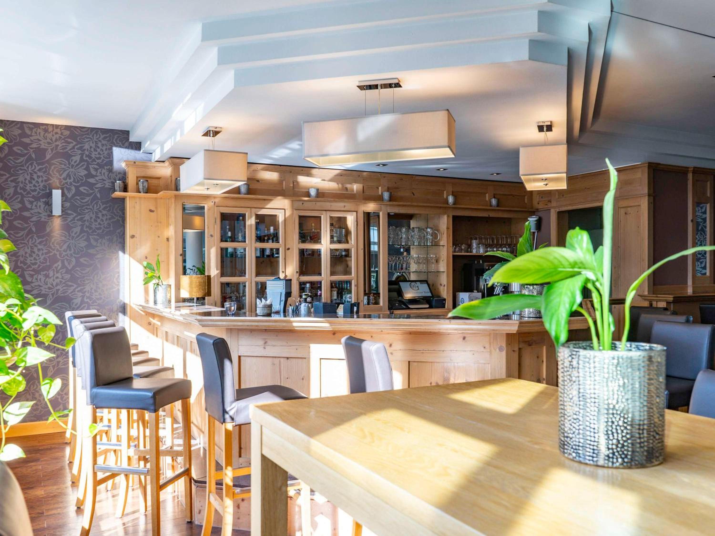 Atomis Hotel Munich Airport by Mercure