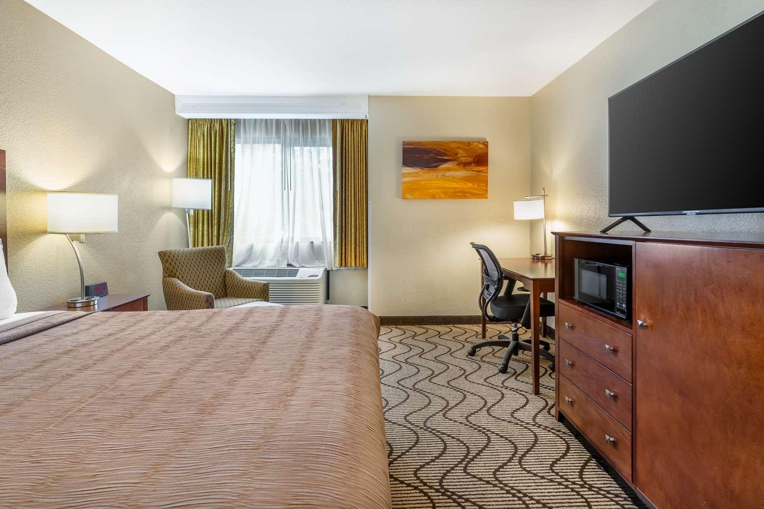 Best Western John Muir Inn