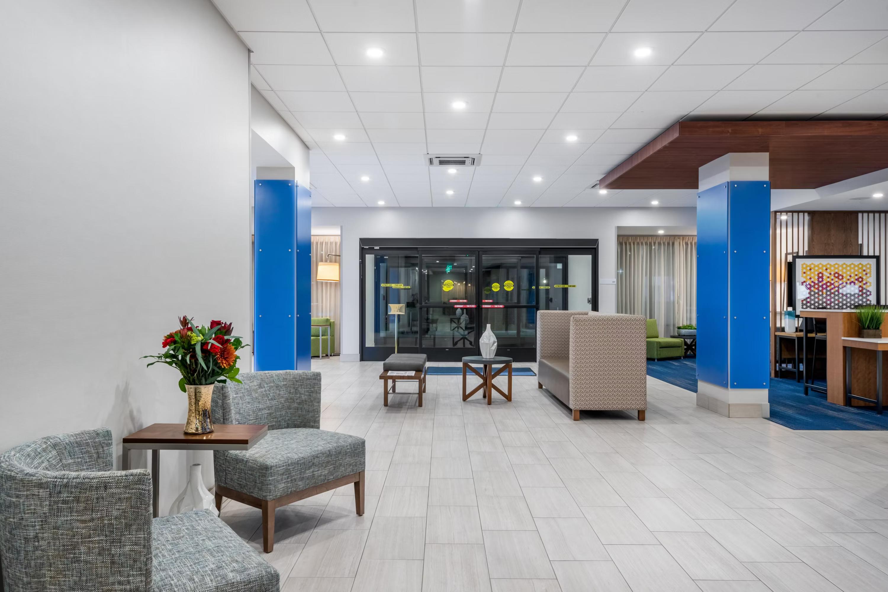 Holiday Inn Express & Suites - Santa Ana - Orange County