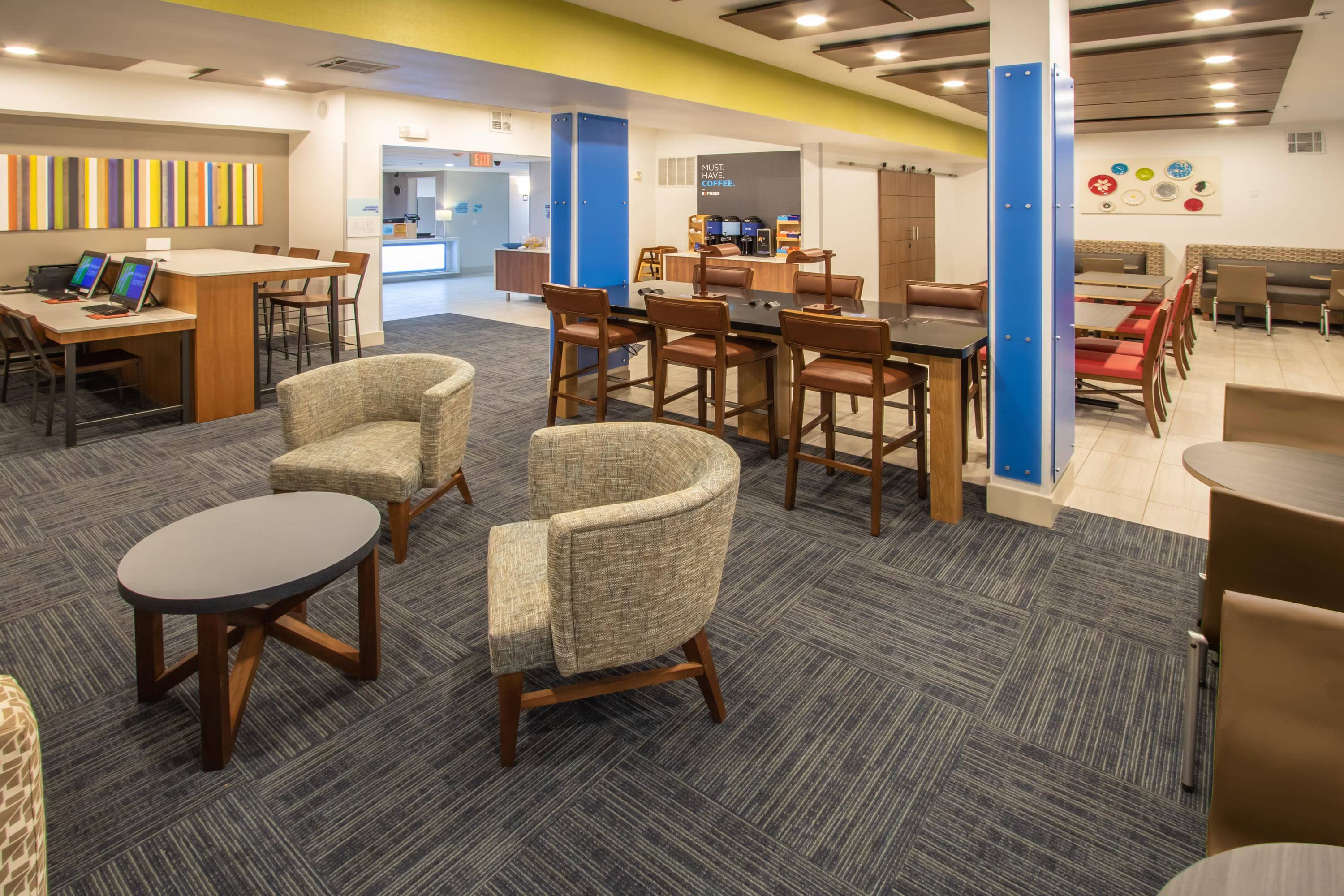 Holiday Inn Express Hotel & Suites Roseville - Galleria Area by IHG