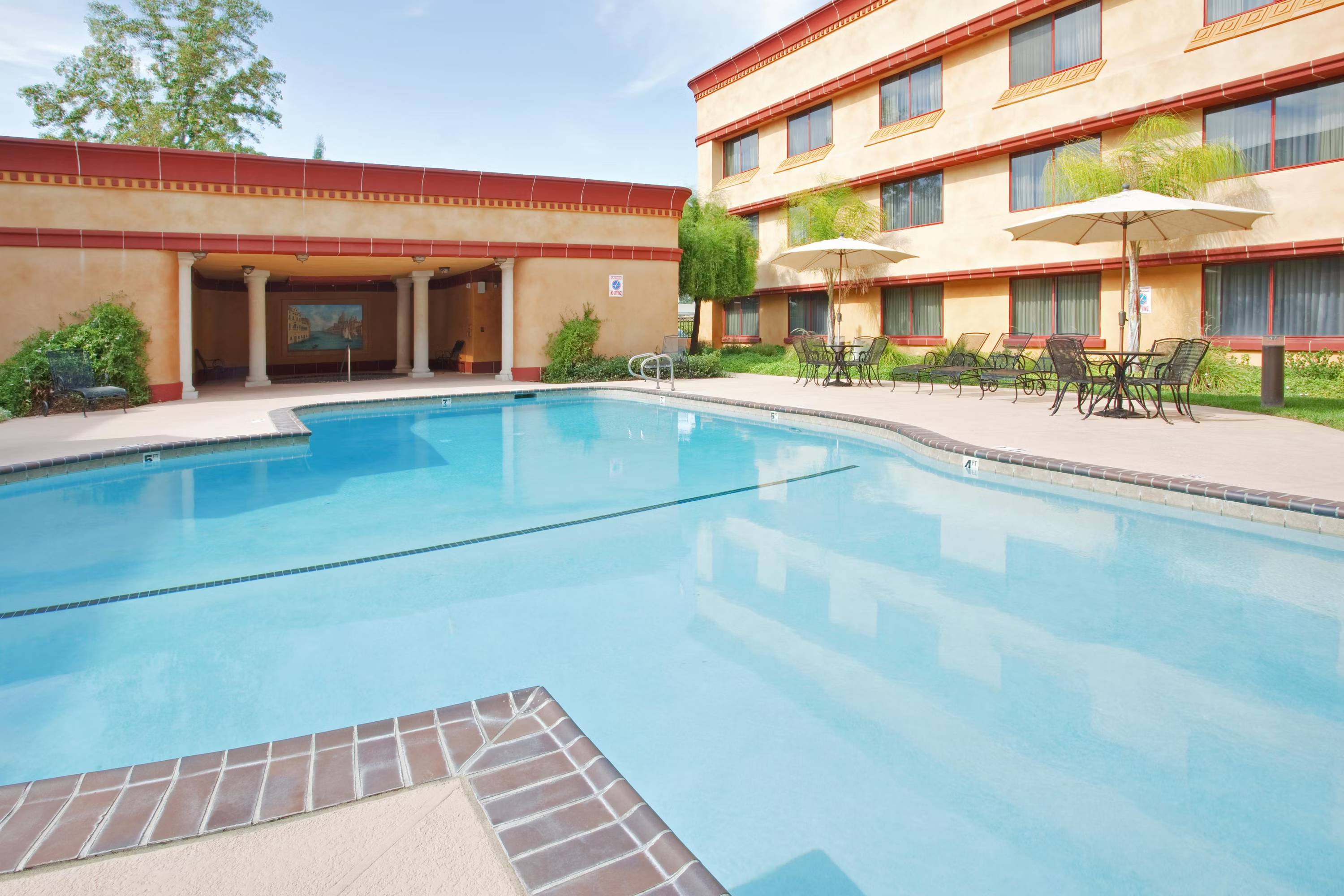 Holiday Inn Rancho Cordova - Northeast Sacramento by IHG