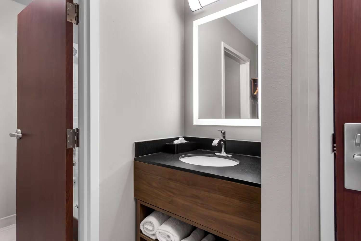 Best Western Plus Fenton