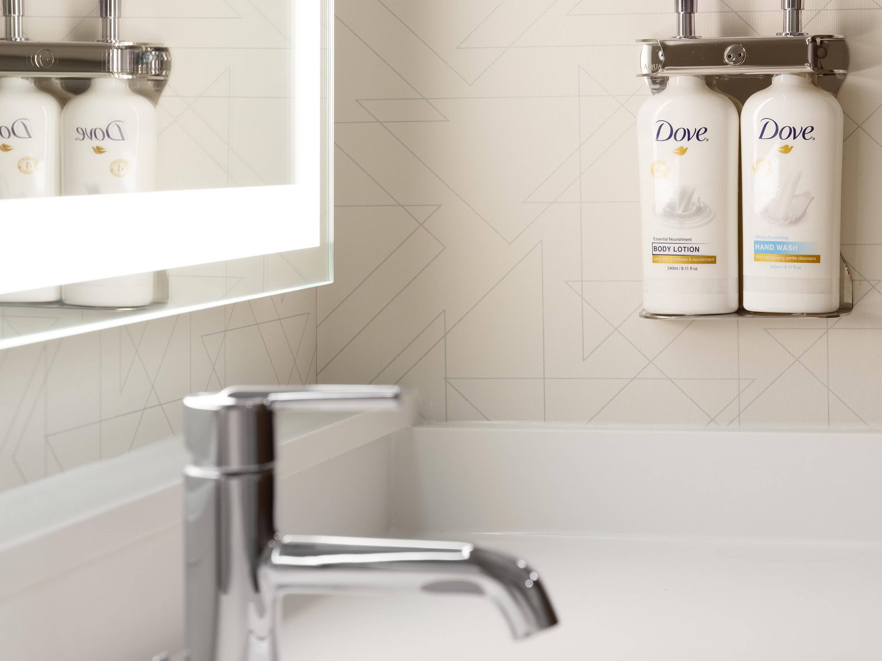 Holiday Inn Express & Suites Hebron - Cincinnati Airport by IHG