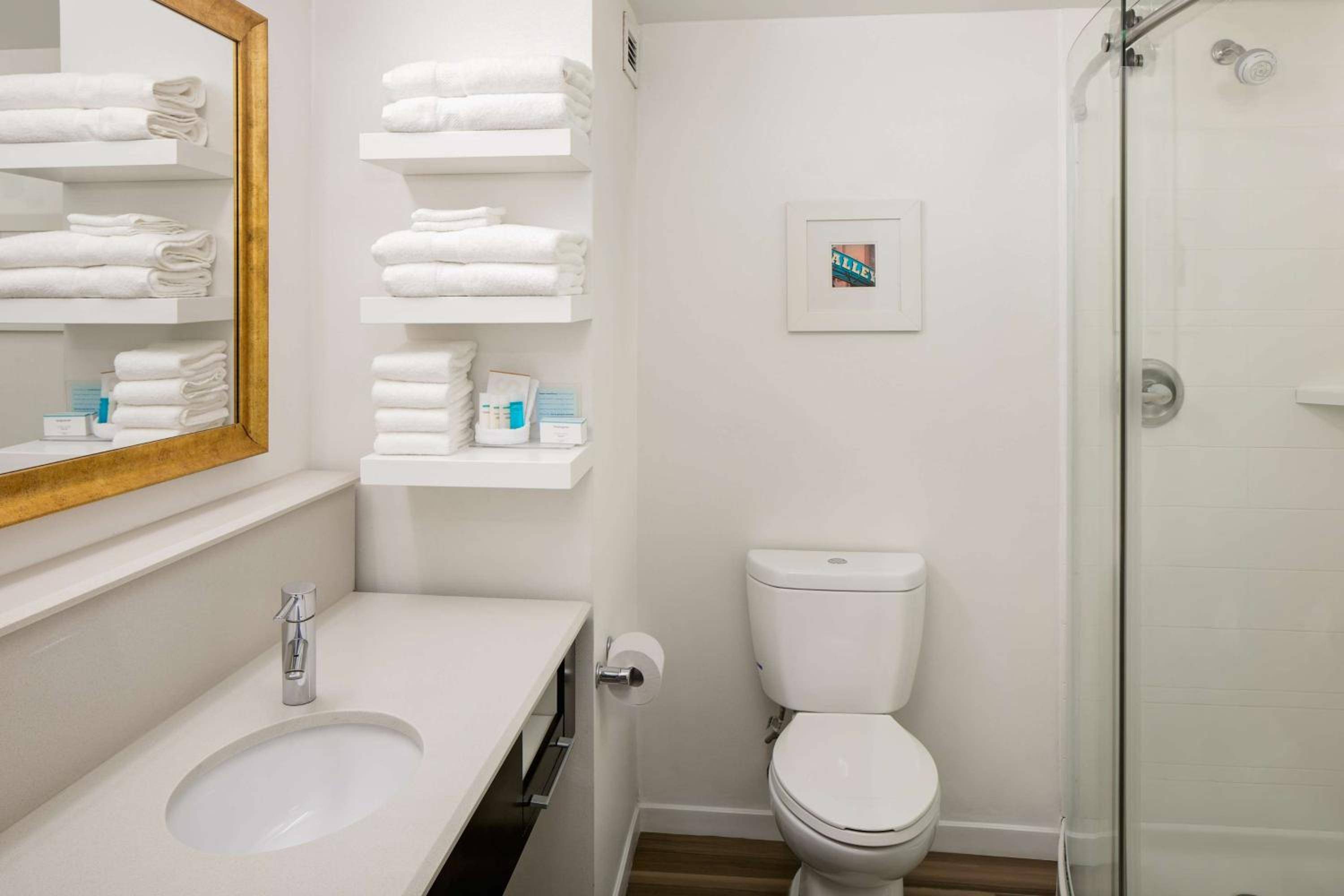 Hampton Inn & Suites Nashville-Airport