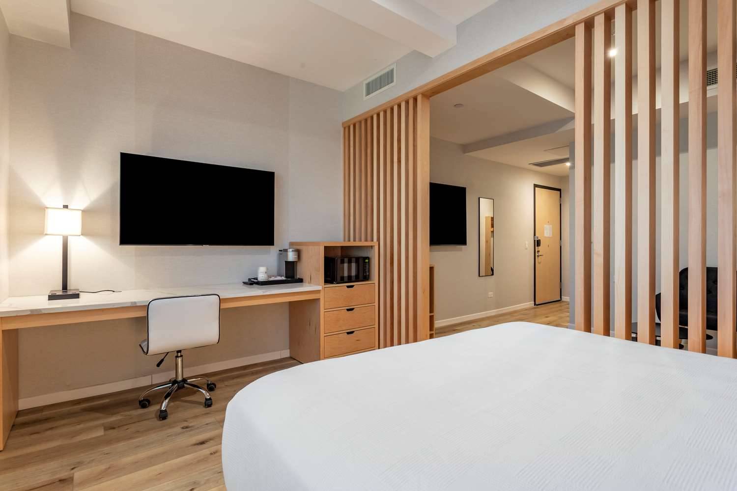 Best Western PLUS SOHO HOTEL