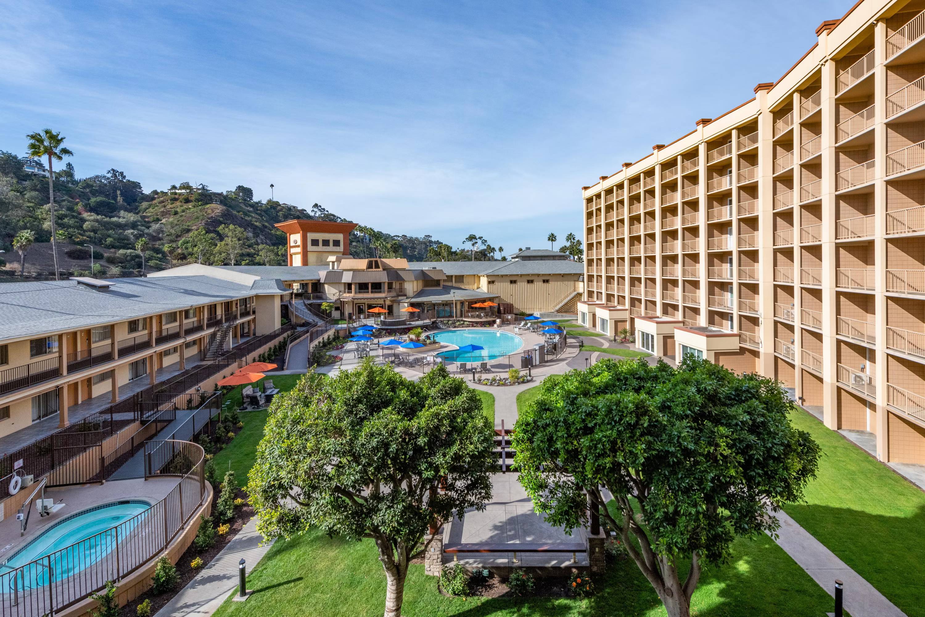 Crowne Plaza Hotel Mission Valley by IHG