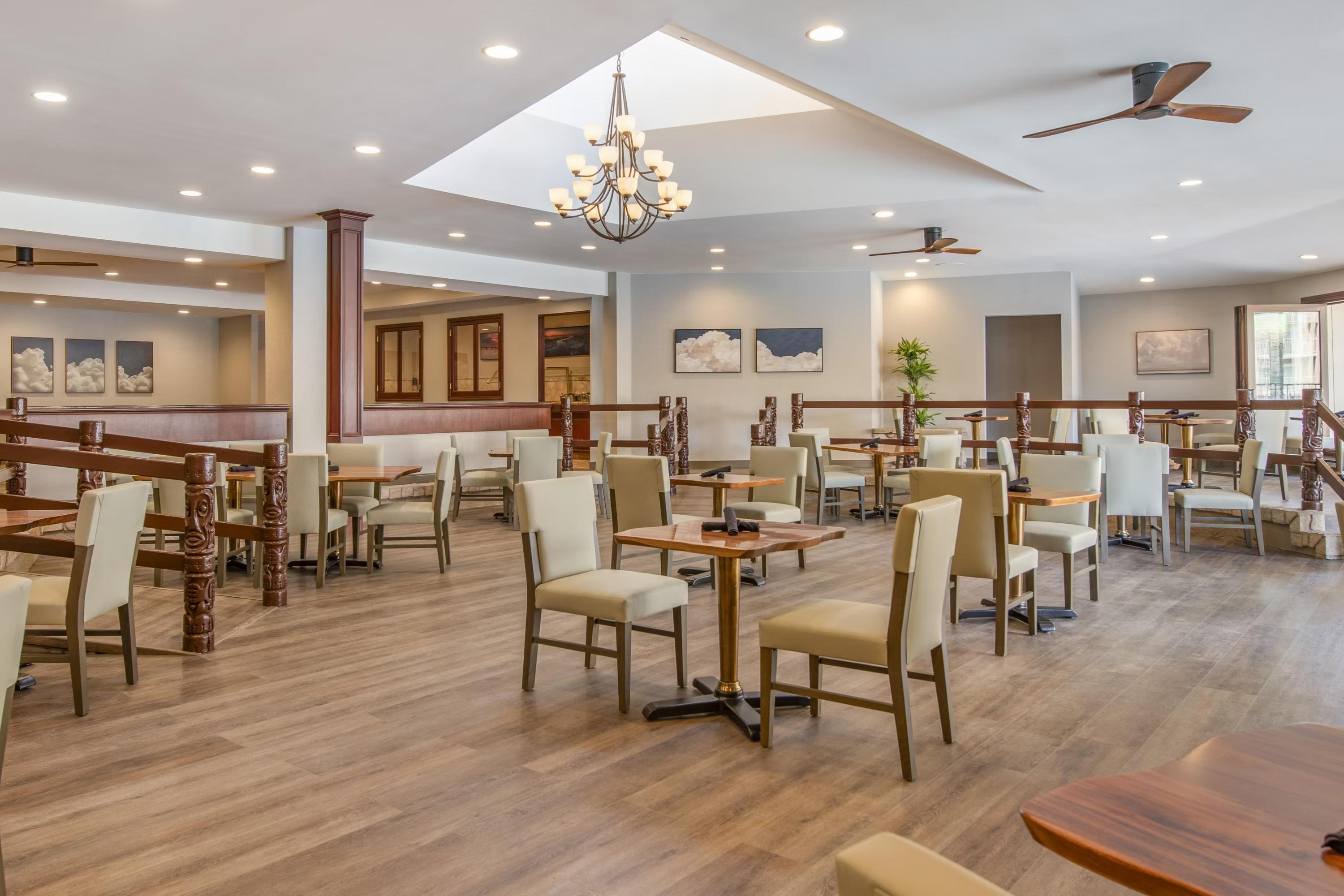 Crowne Plaza Hotel Mission Valley by IHG