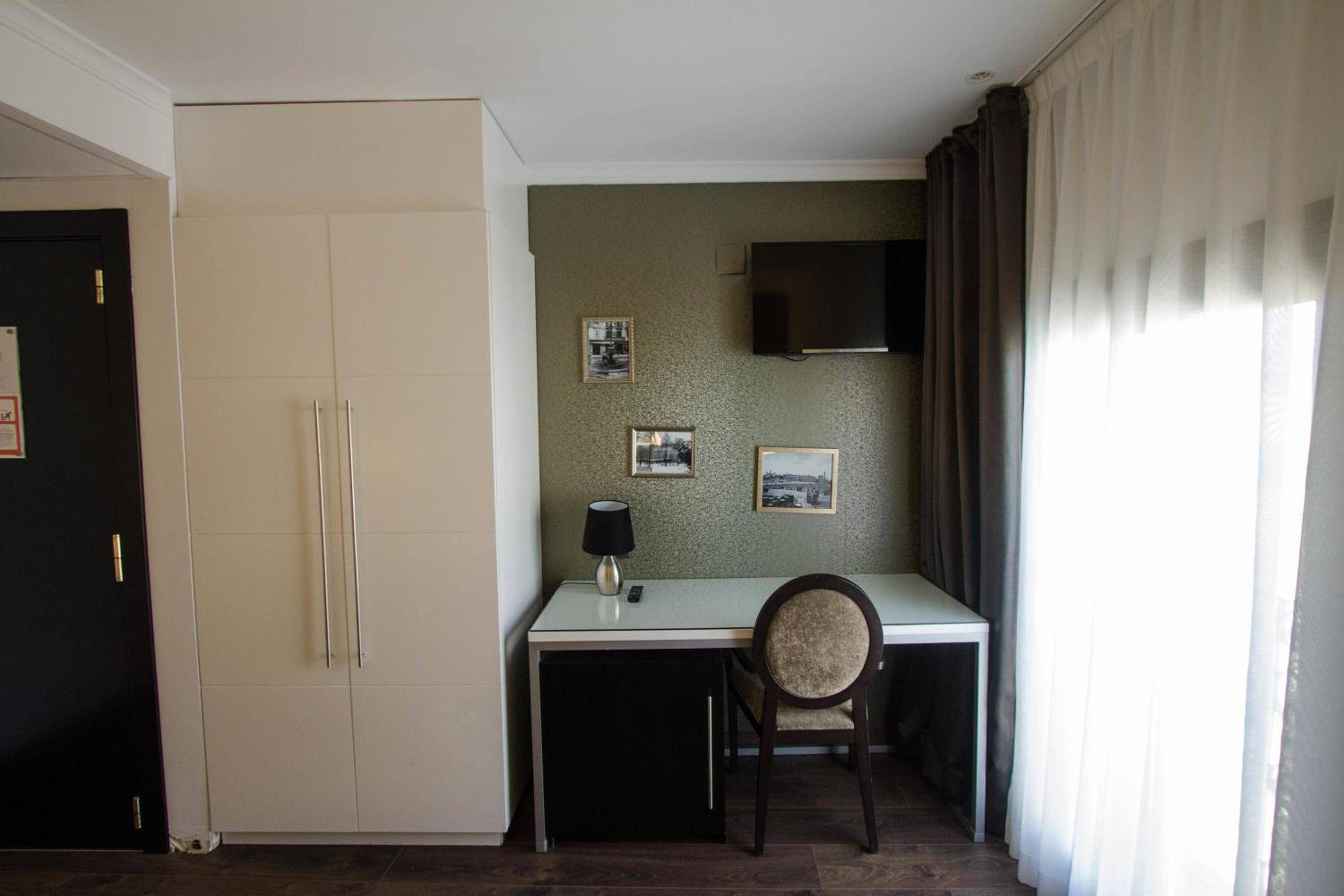 Hotel Moderno Barcelona