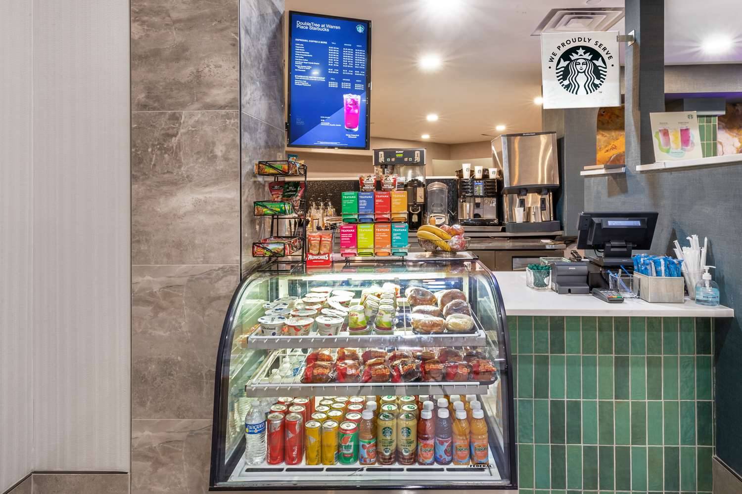 DoubleTree by Hilton Tulsa - Warren Place