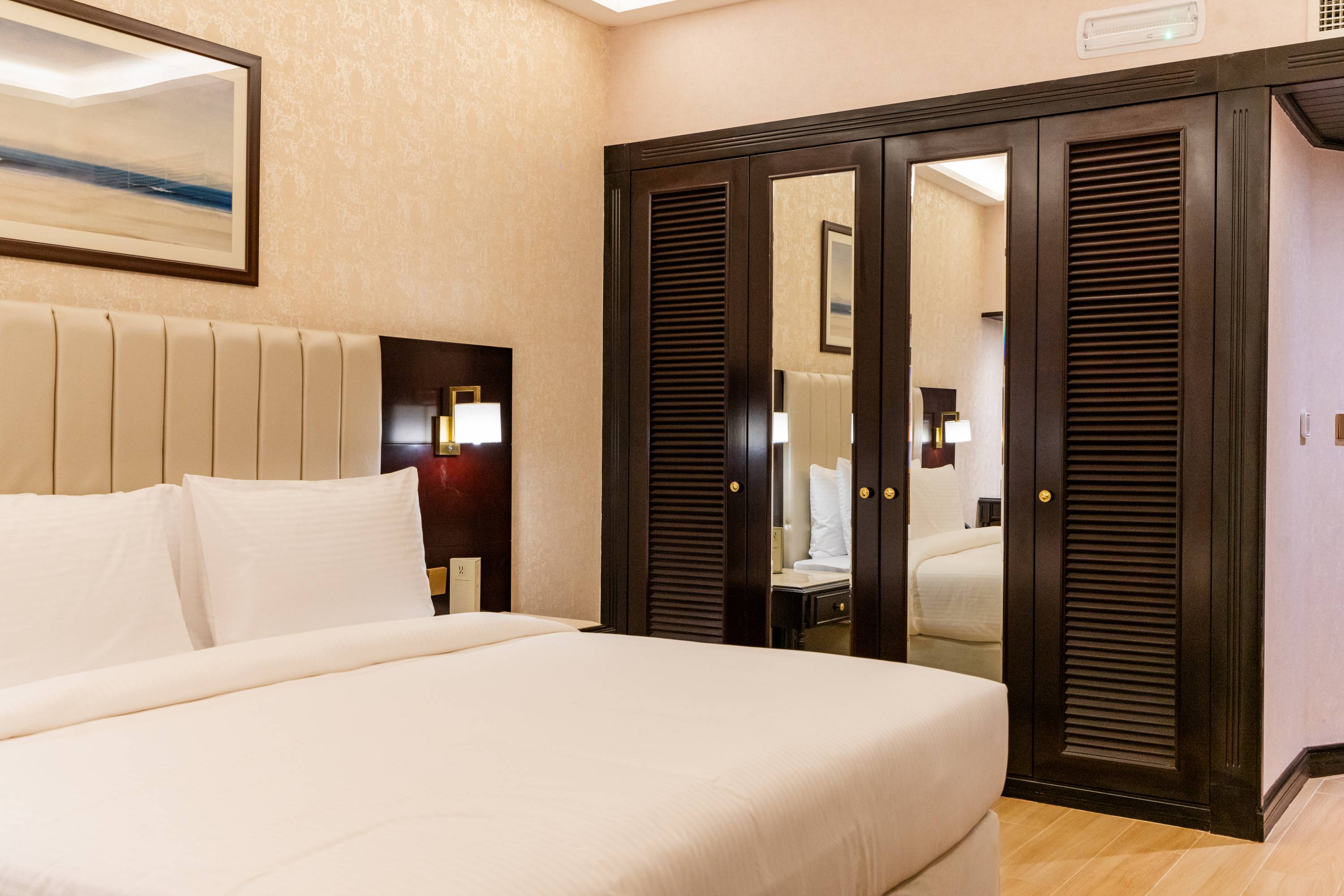 The Luxe Plaza Hotel