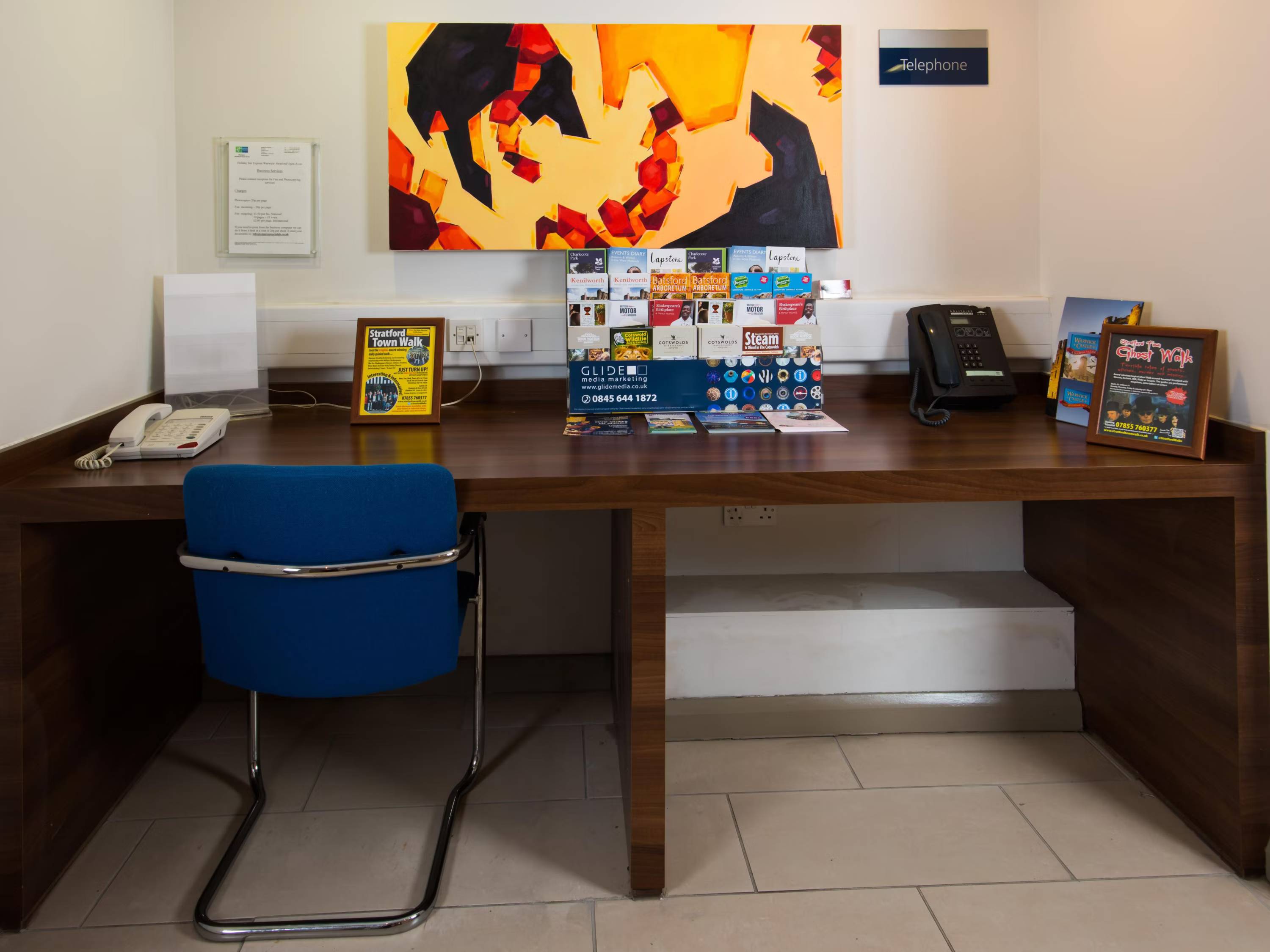 Holiday Inn Express Warwick - Stratford-upon-Avon by IHG